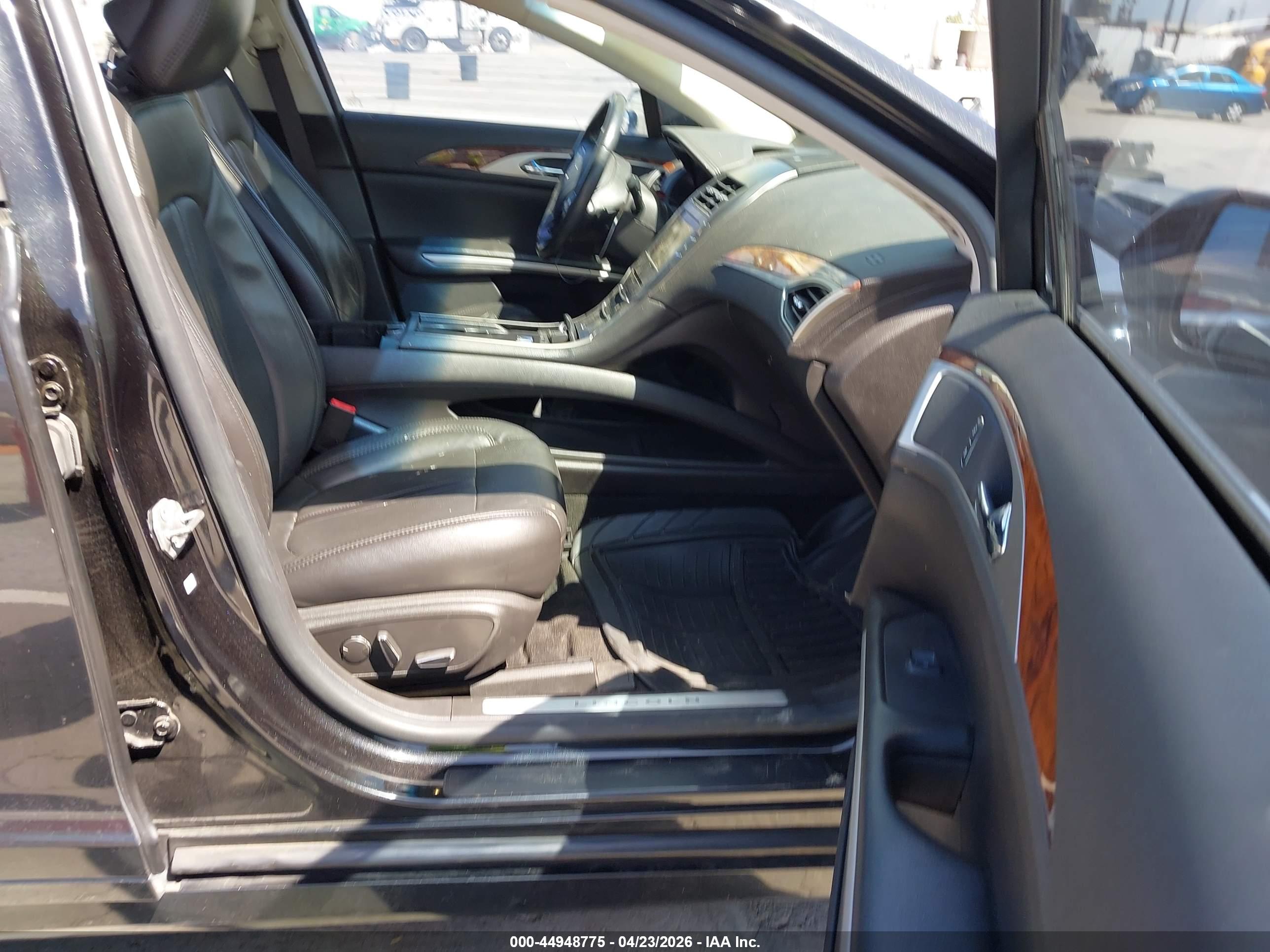 LINCOLN MKZ image 5