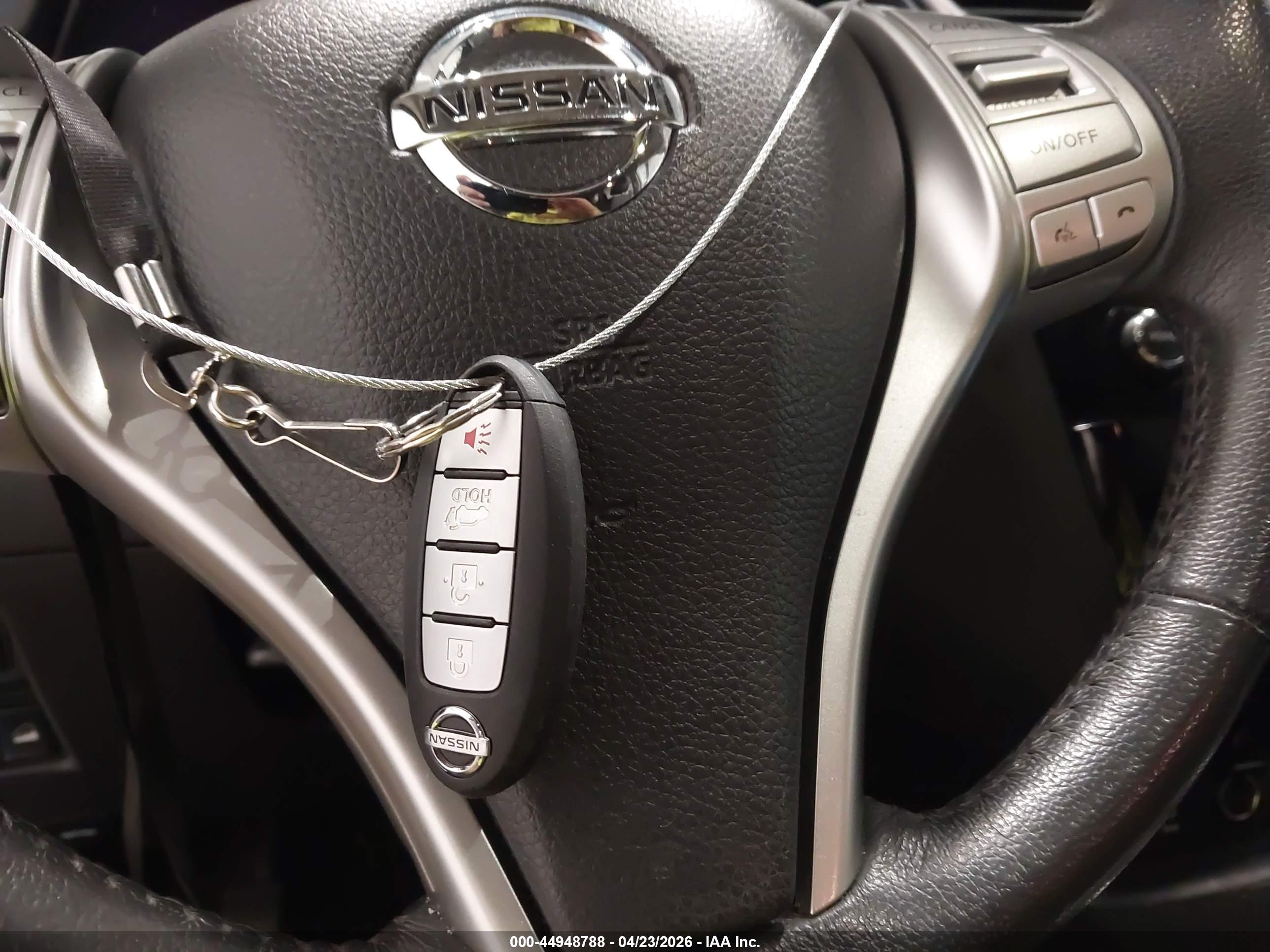 NISSAN ROGUE image 11