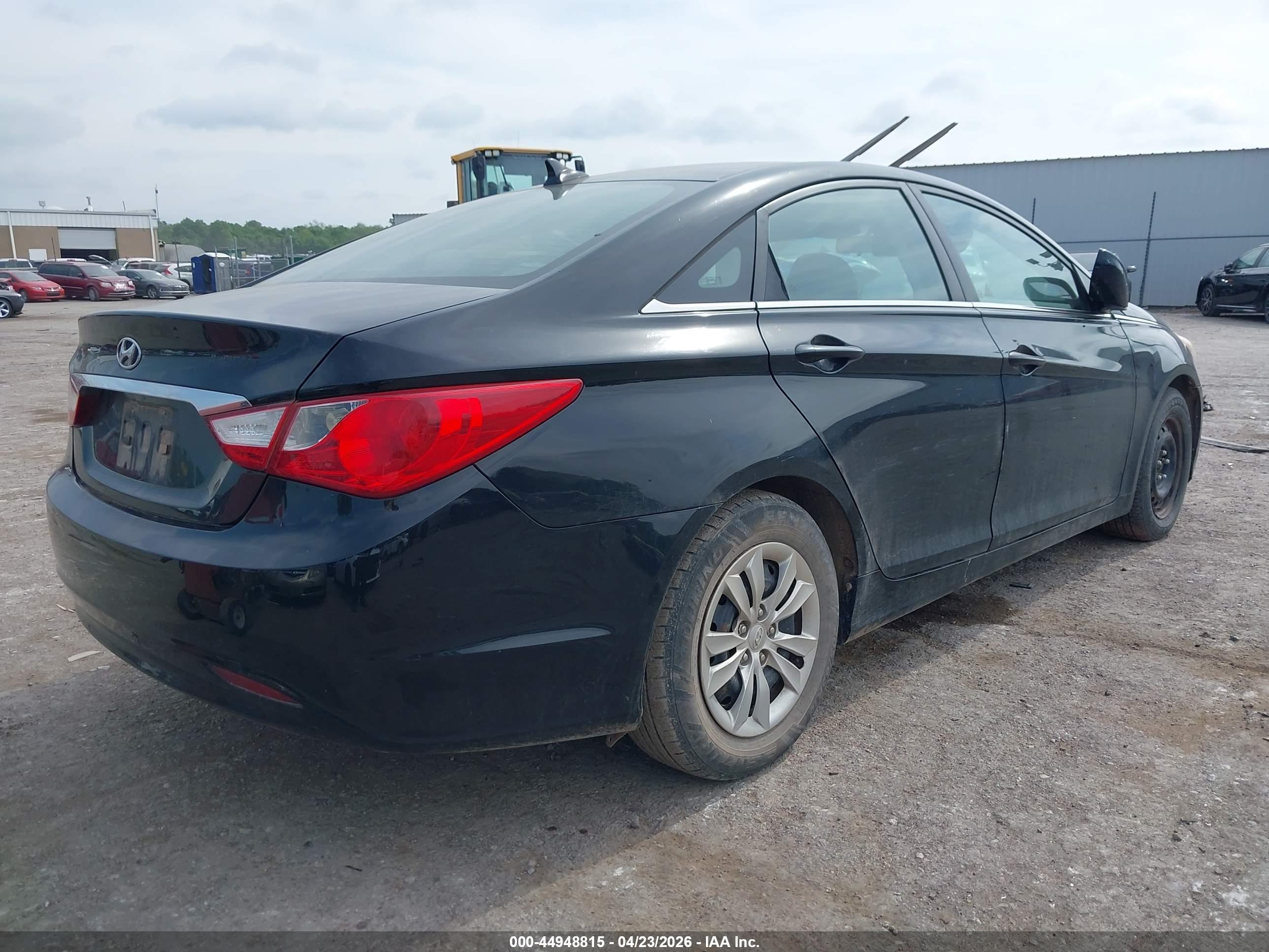 HYUNDAI SONATA image 4