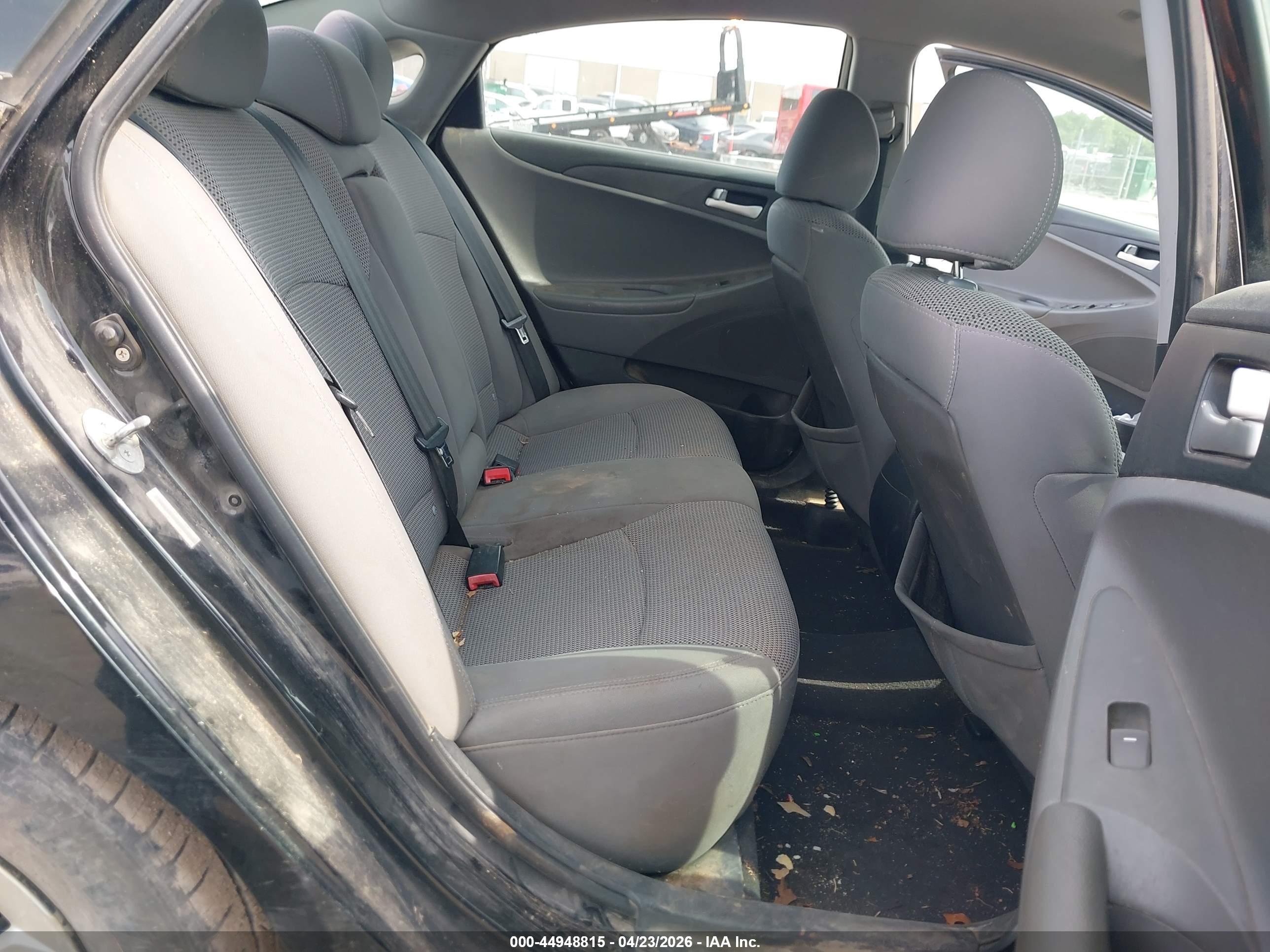HYUNDAI SONATA image 8