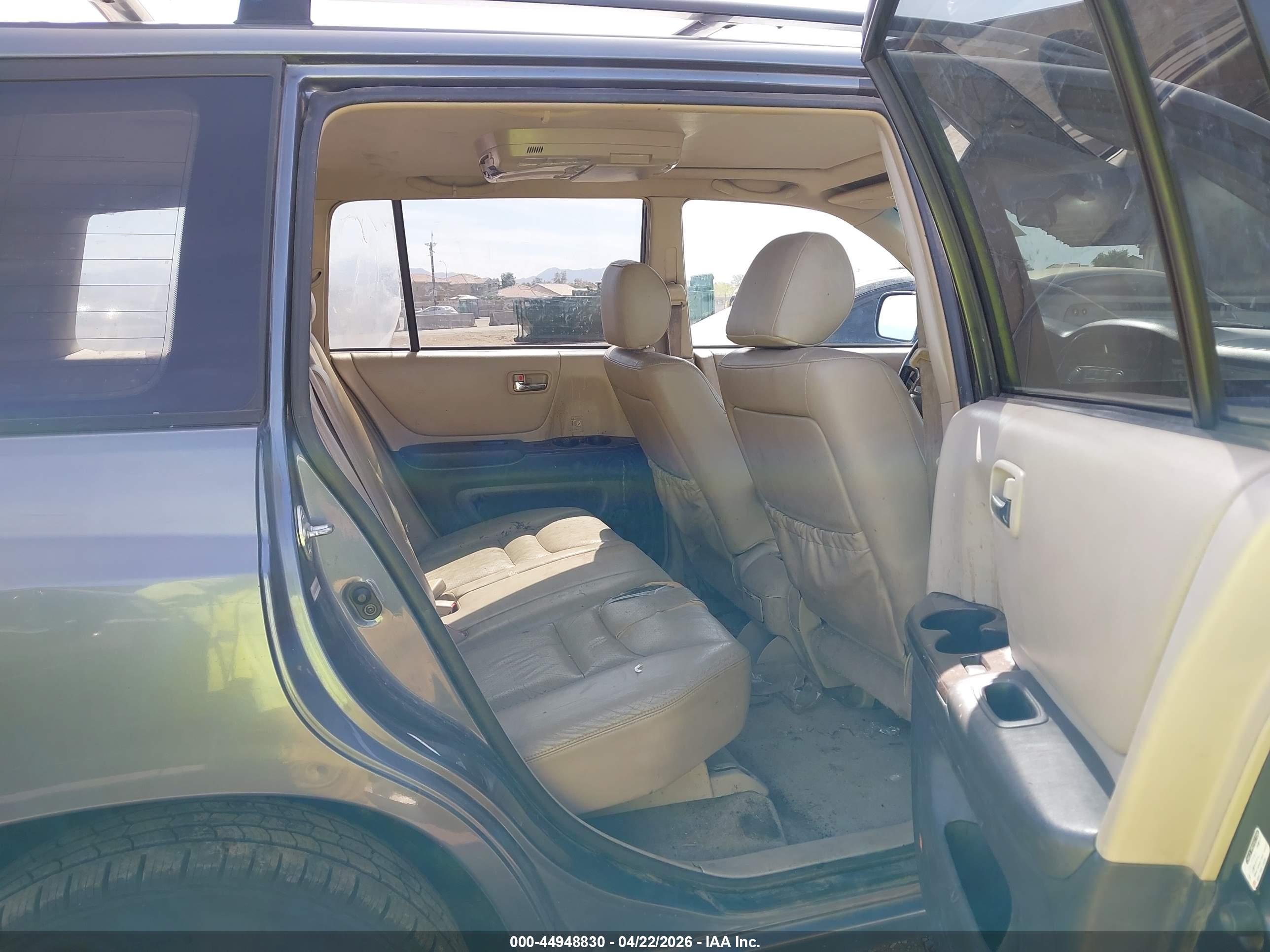 TOYOTA HIGHLANDER image 8