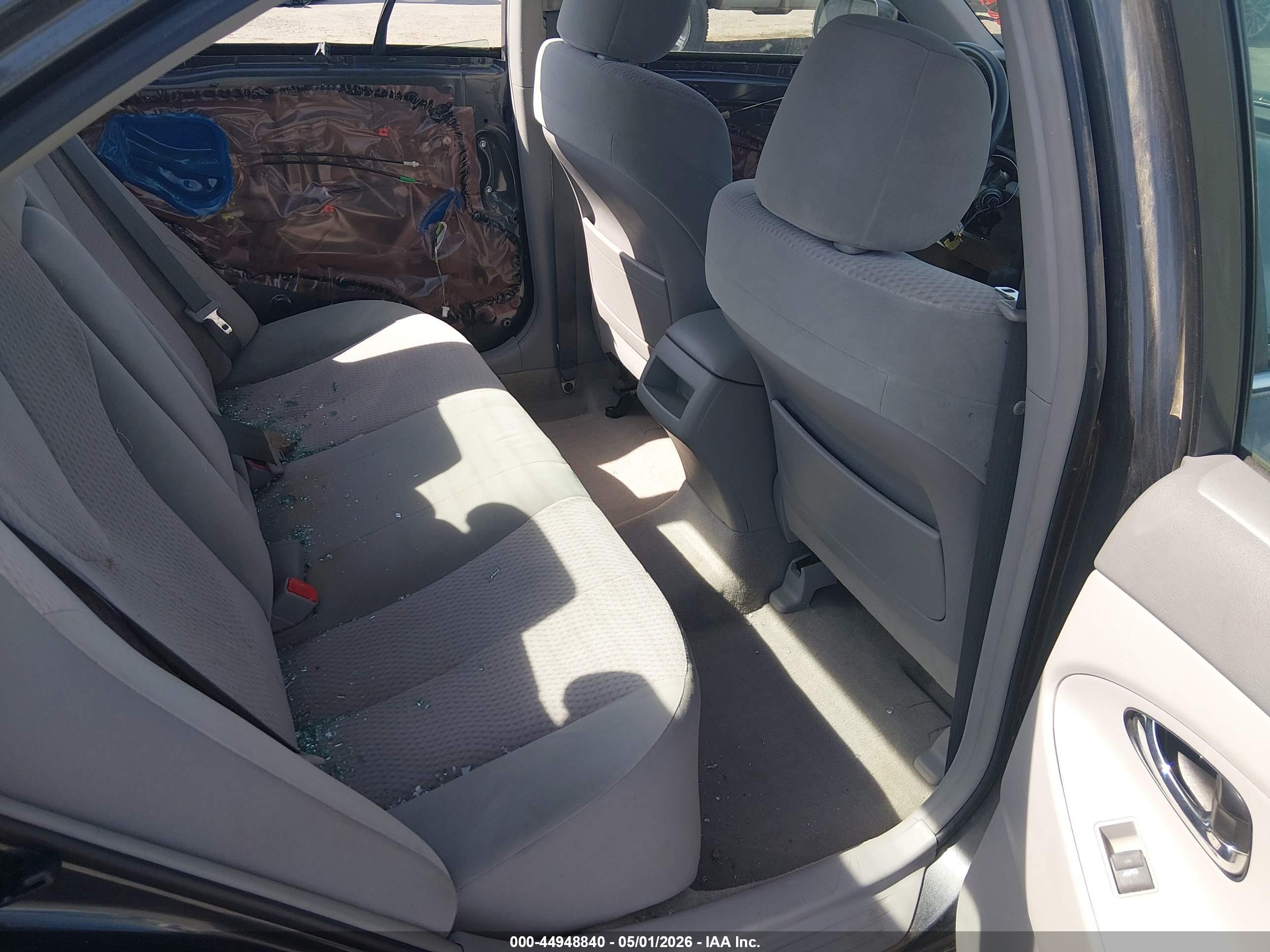 TOYOTA CAMRY image 8