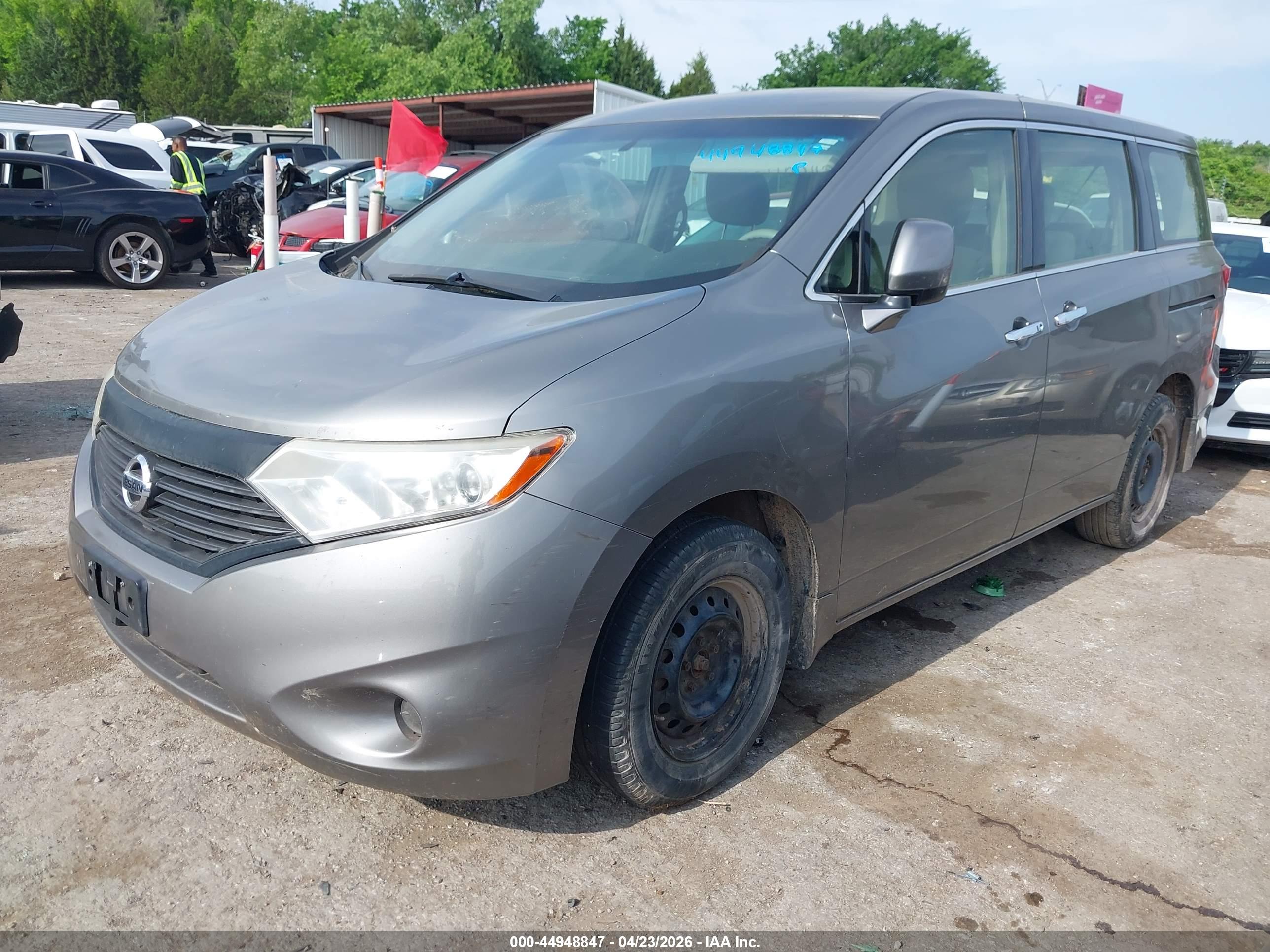 NISSAN QUEST image 2
