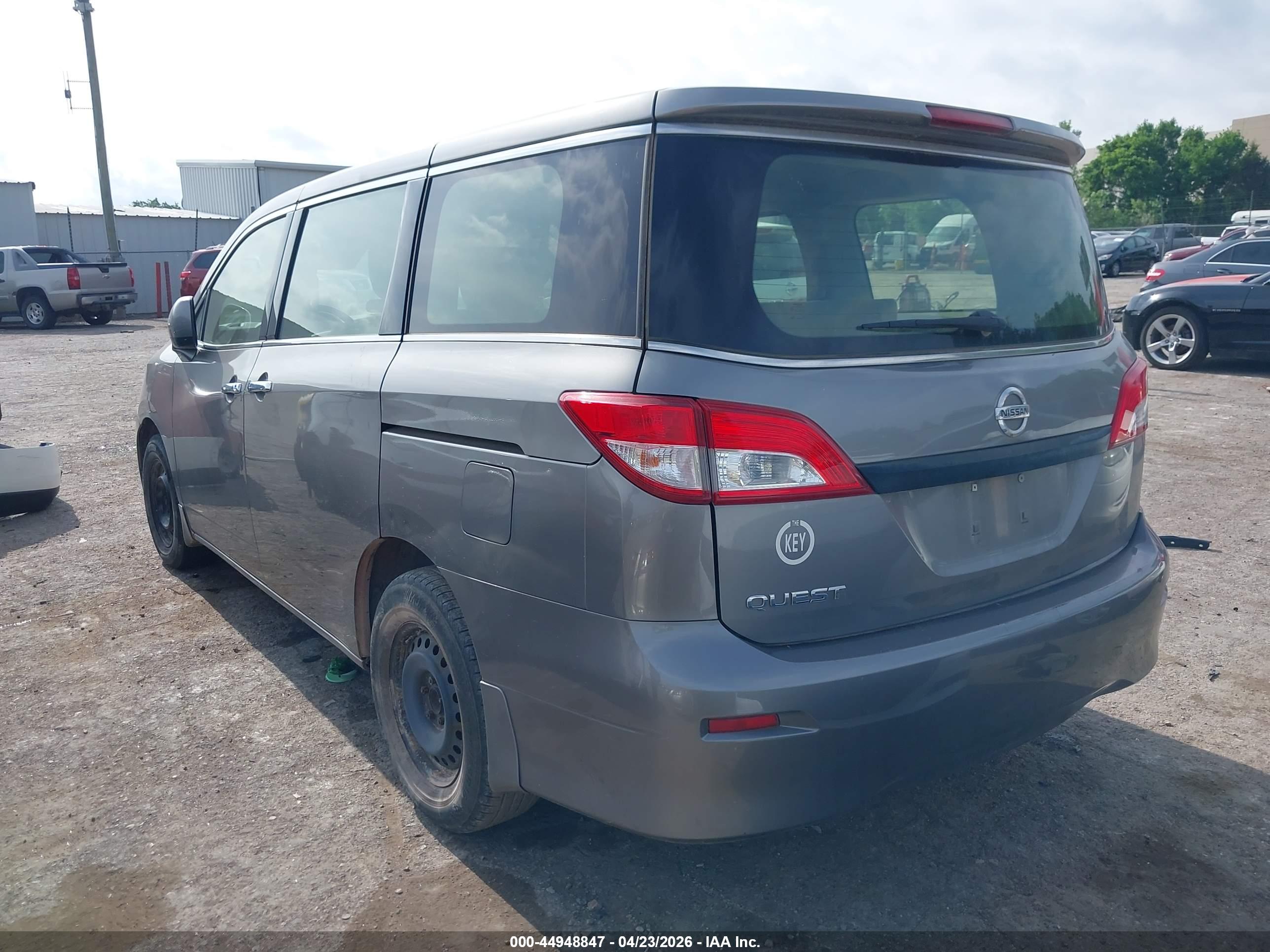 NISSAN QUEST image 3