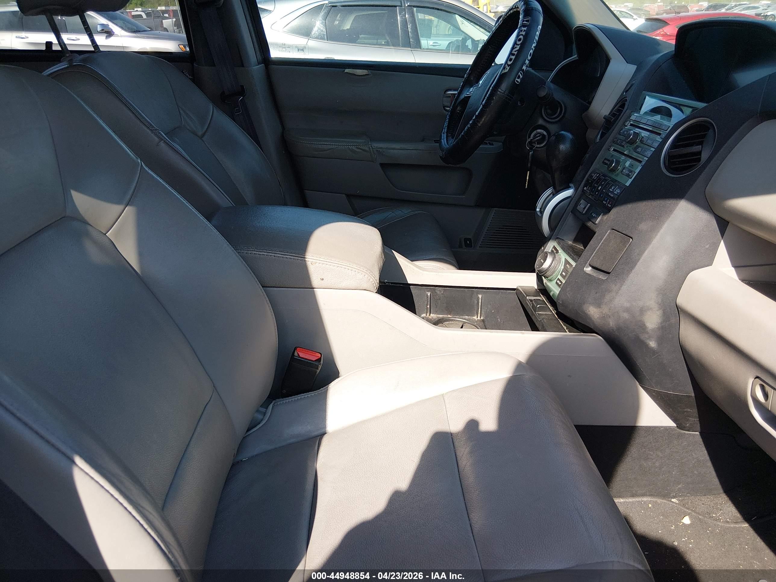 HONDA PILOT image 5