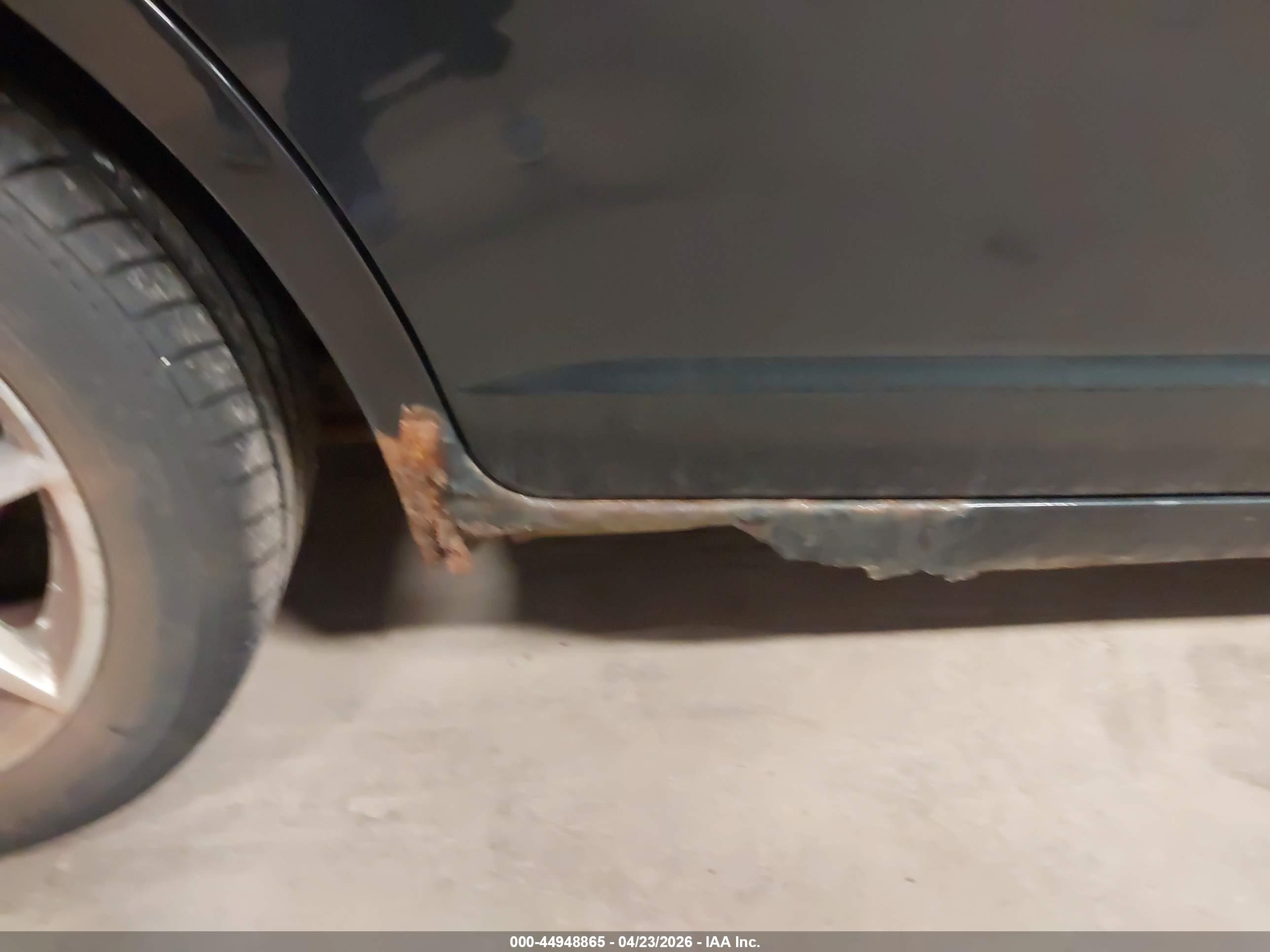 FORD FUSION image 6