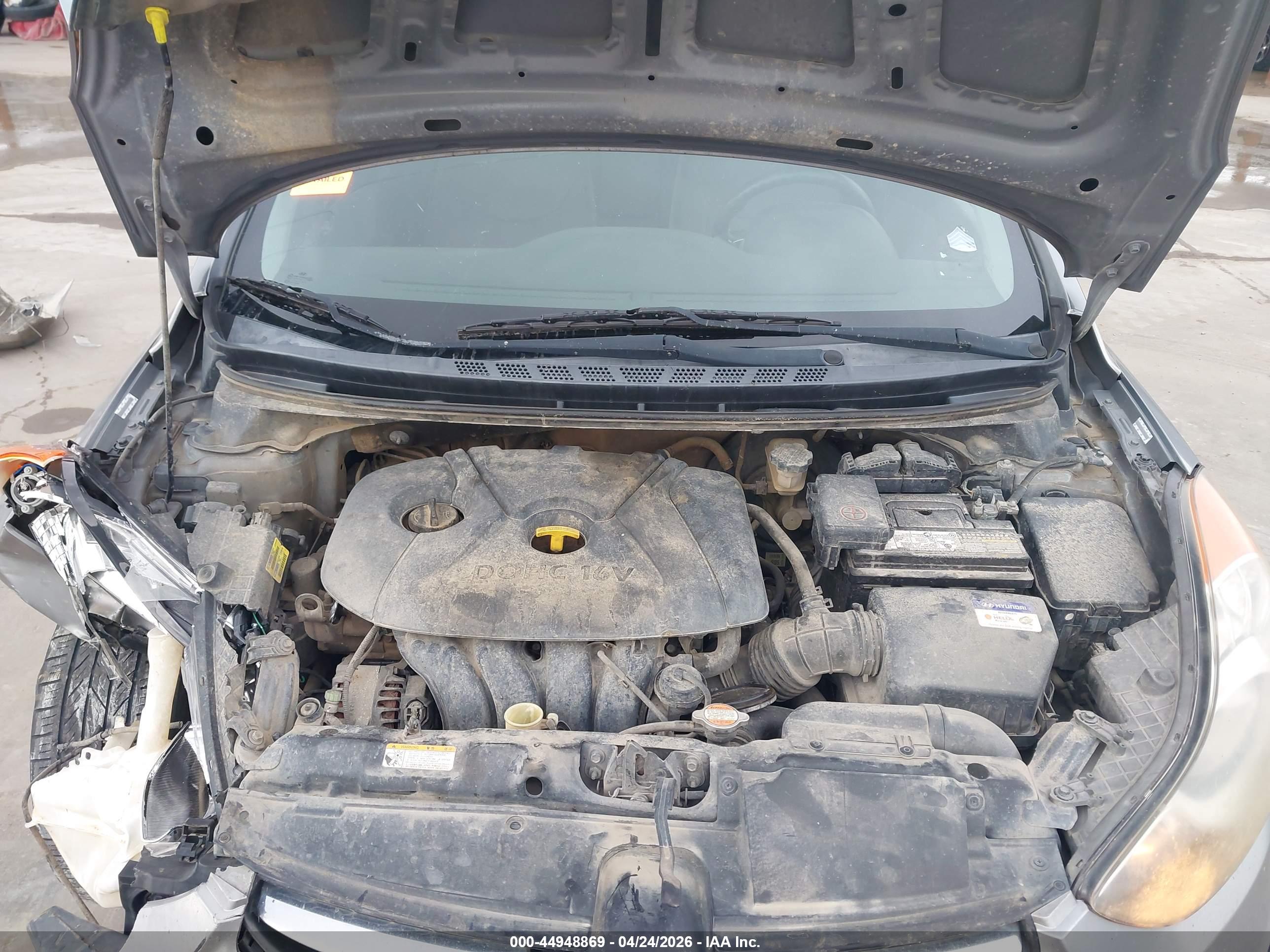HYUNDAI ELANTRA image 10