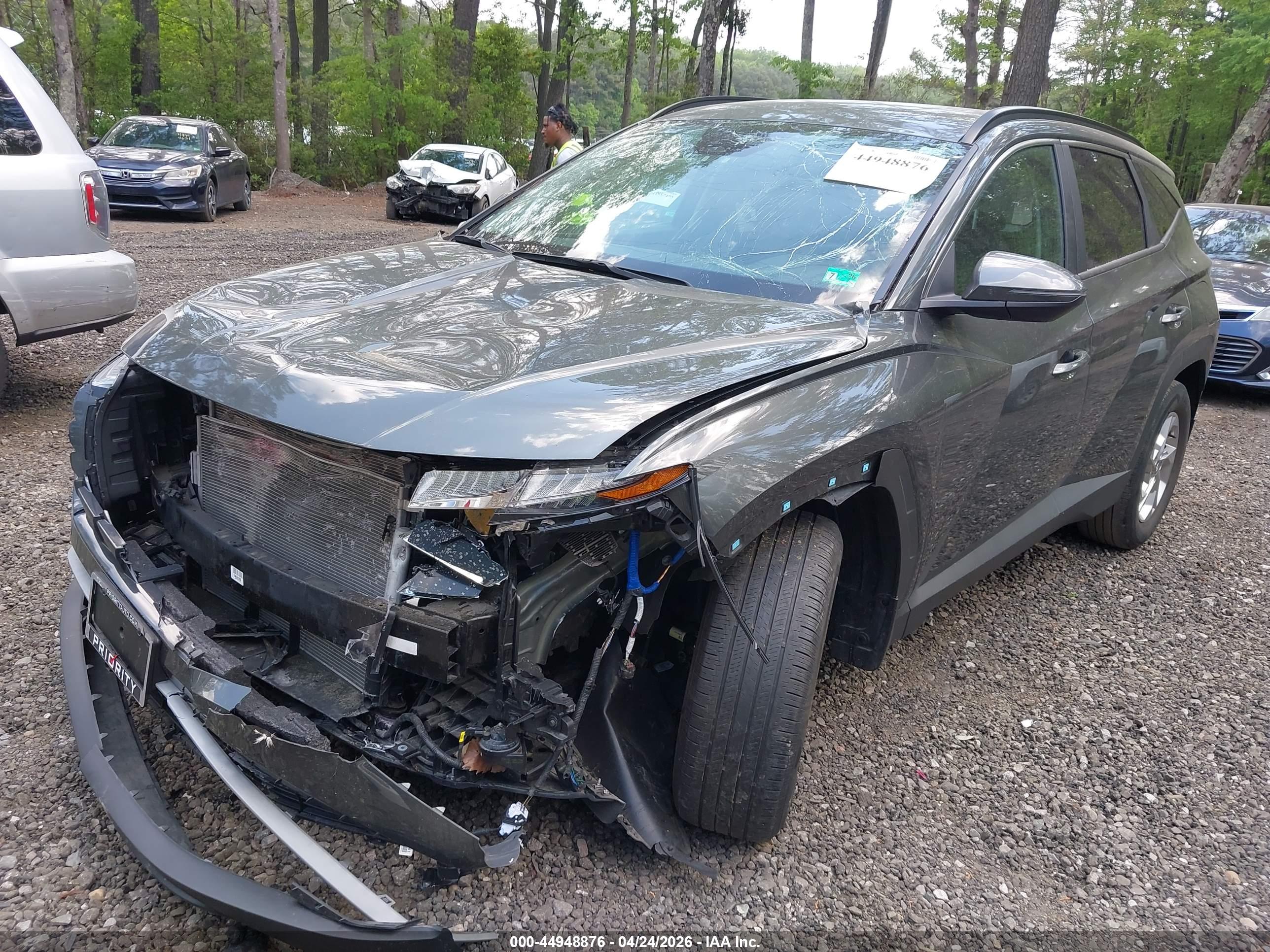 HYUNDAI TUCSON image 2