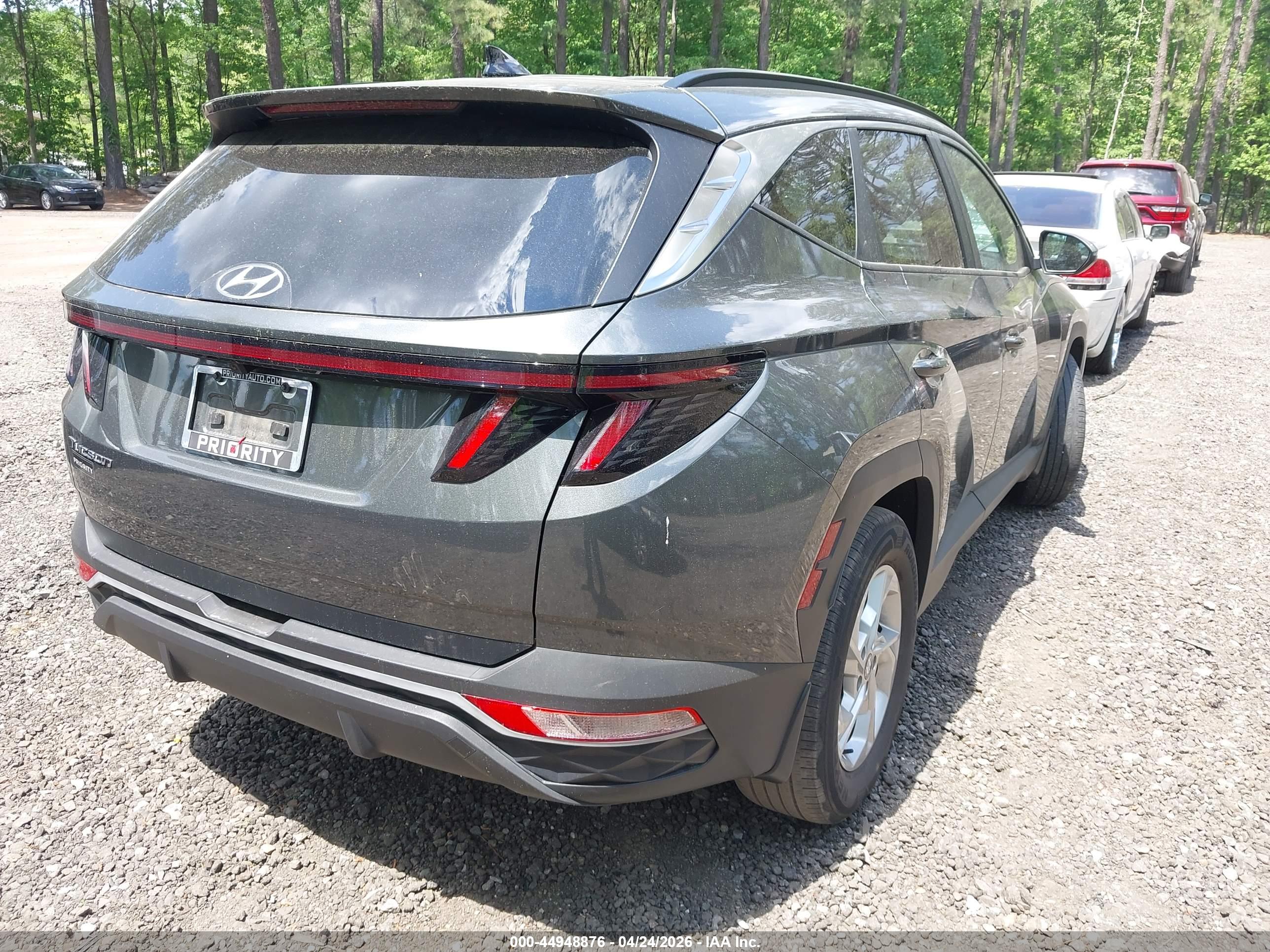 HYUNDAI TUCSON image 4