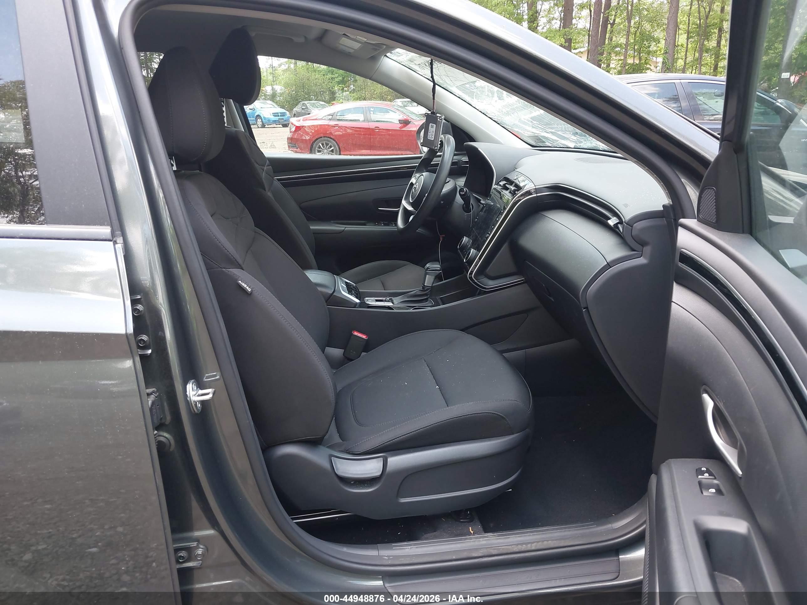 HYUNDAI TUCSON image 5