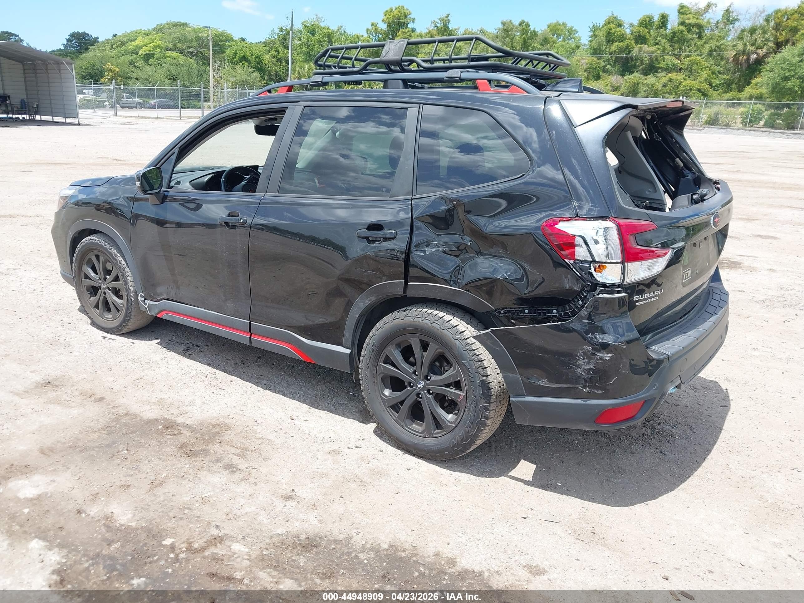 SUBARU FORESTER image 3