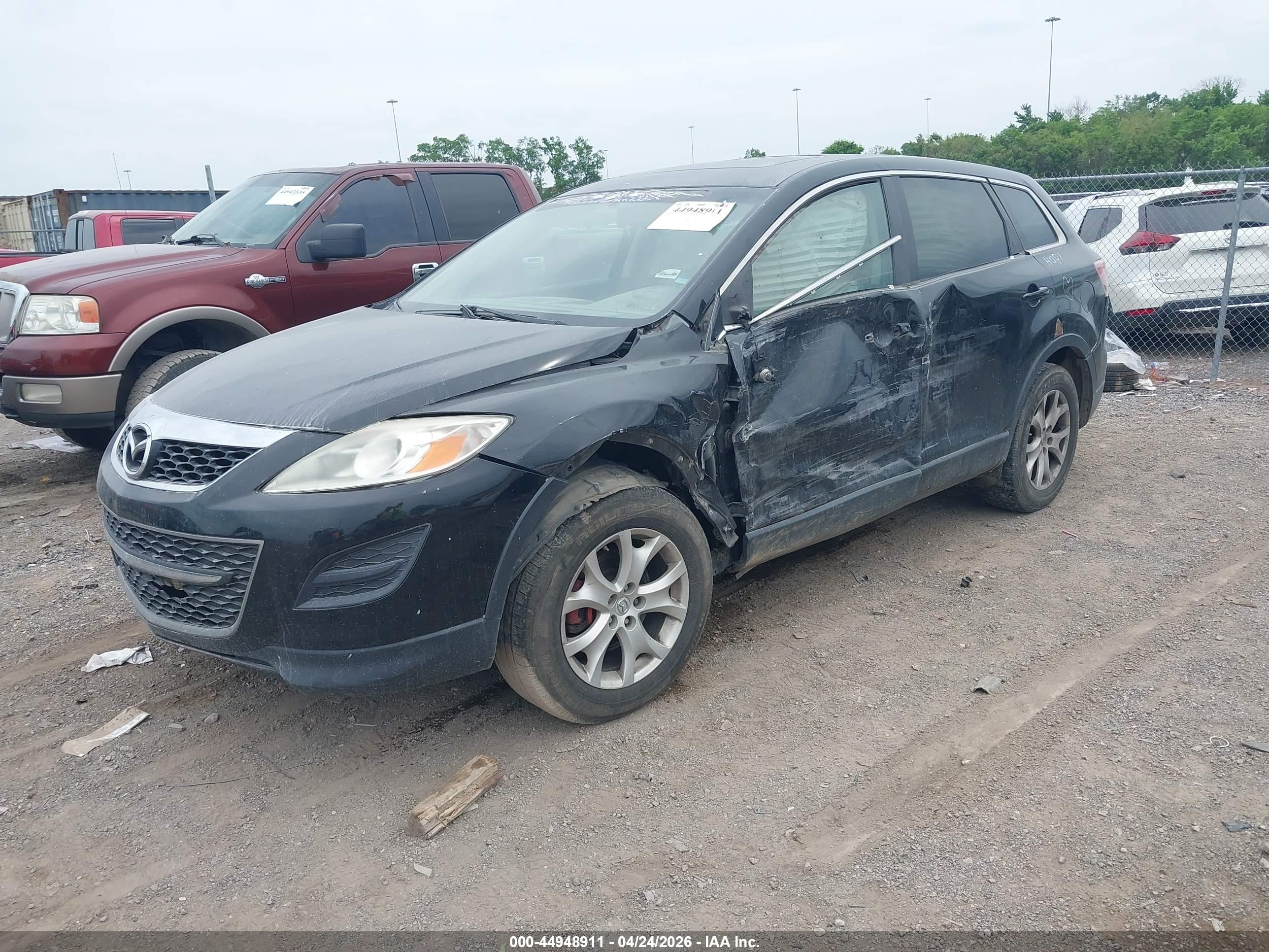 MAZDA CX-9 image 2