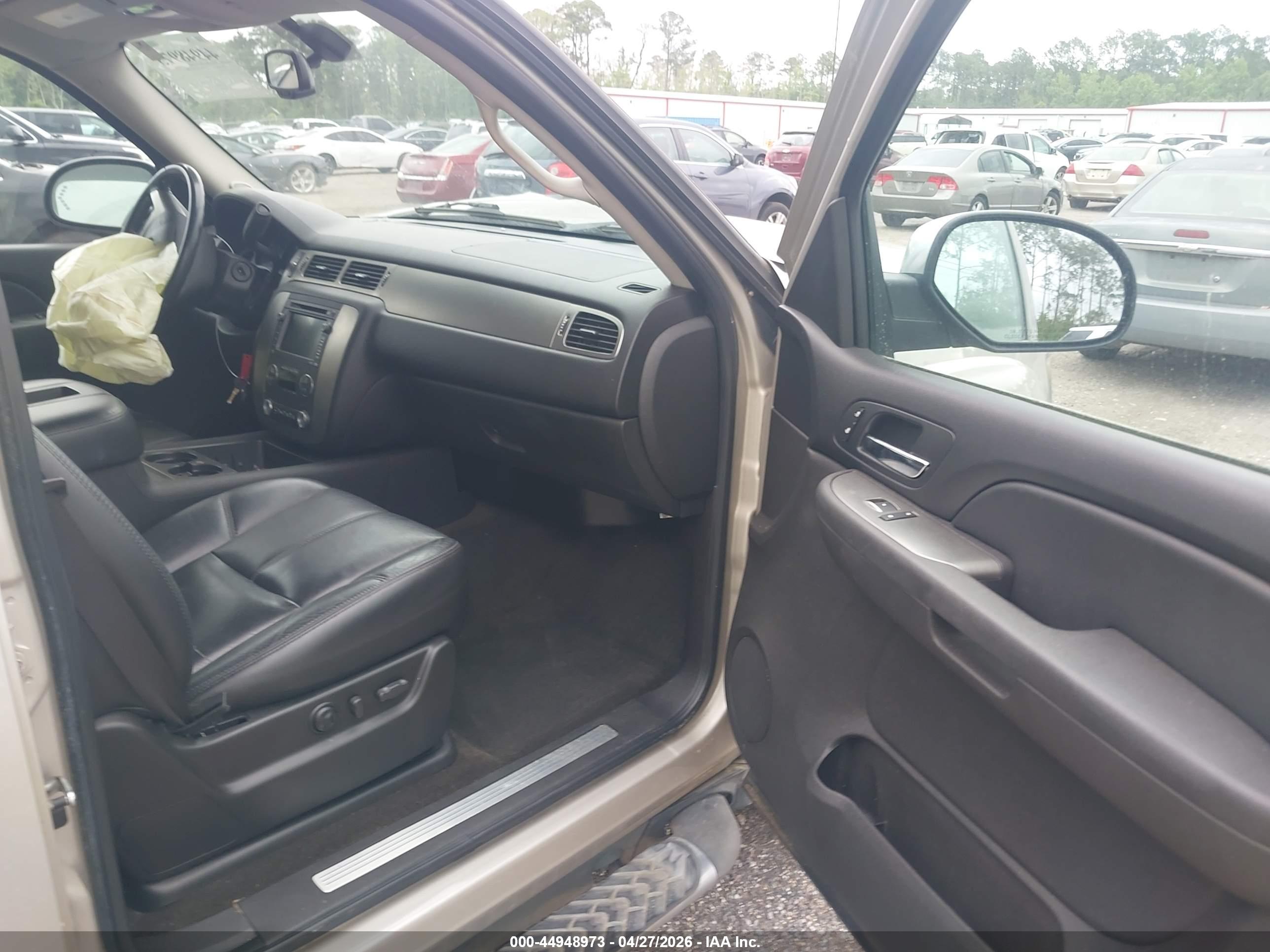 CHEVROLET AVALANCHE image 5