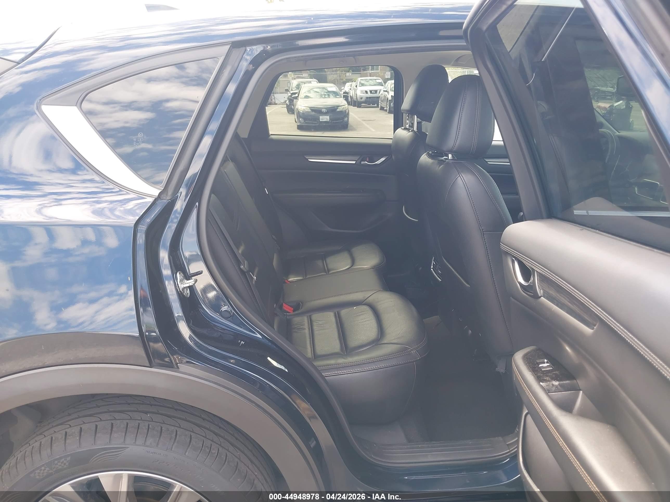 MAZDA CX-5 image 8