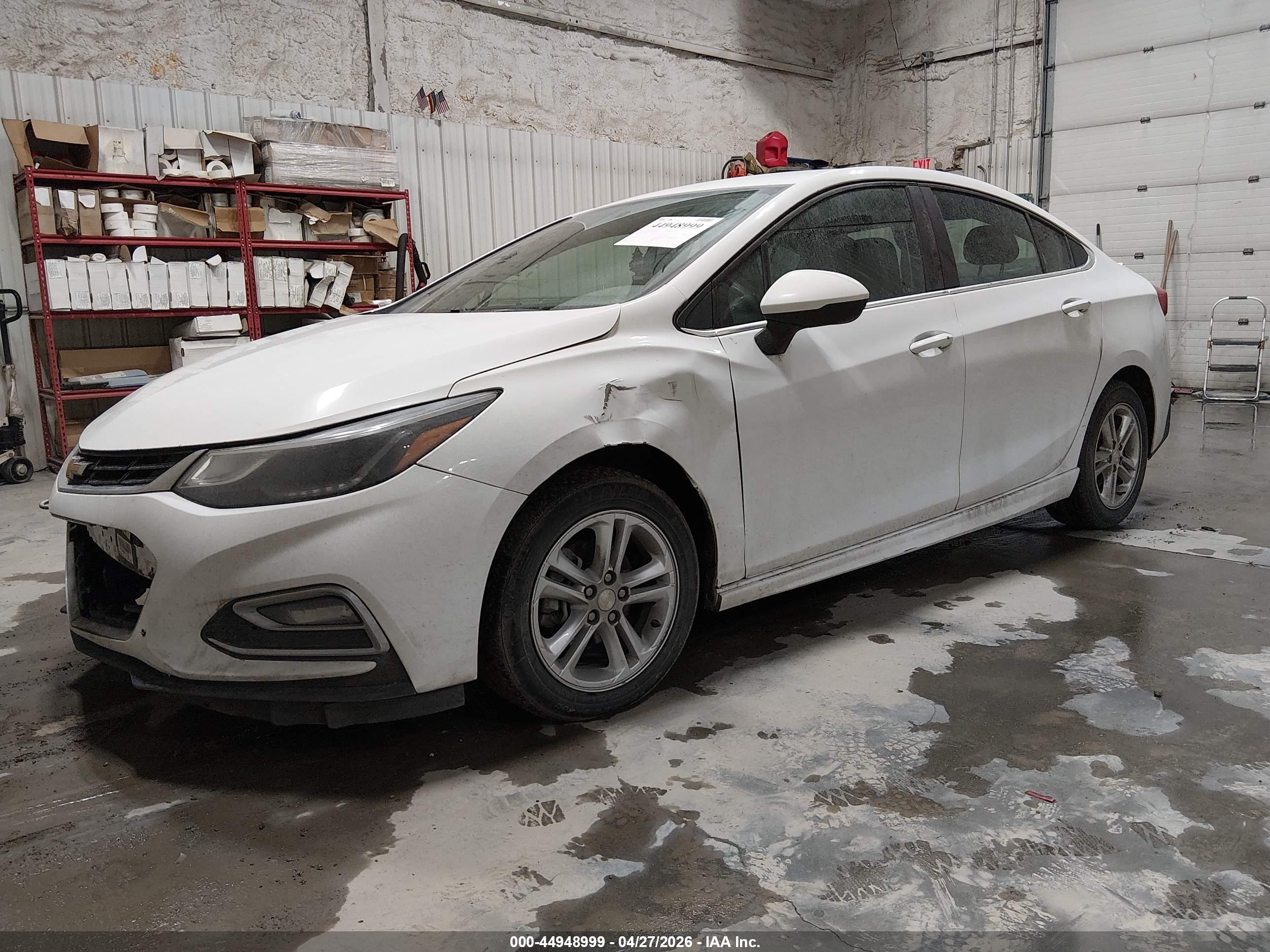 CHEVROLET CRUZE image 2