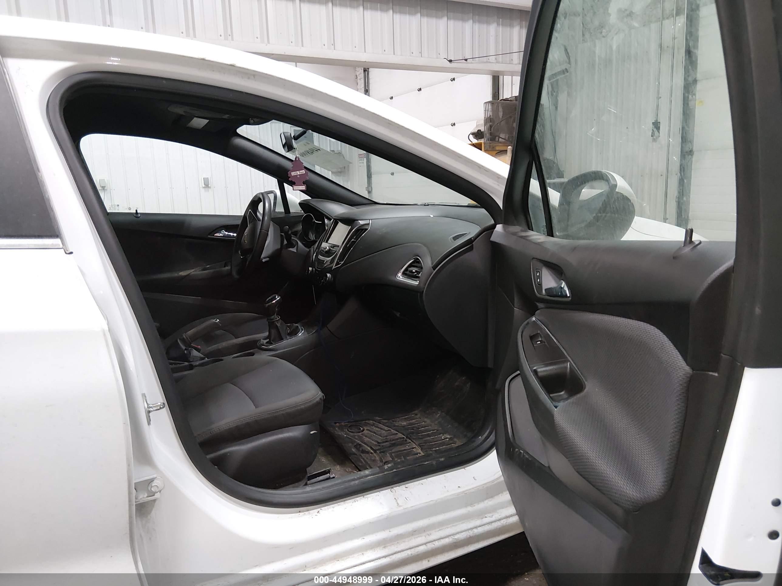 CHEVROLET CRUZE image 5