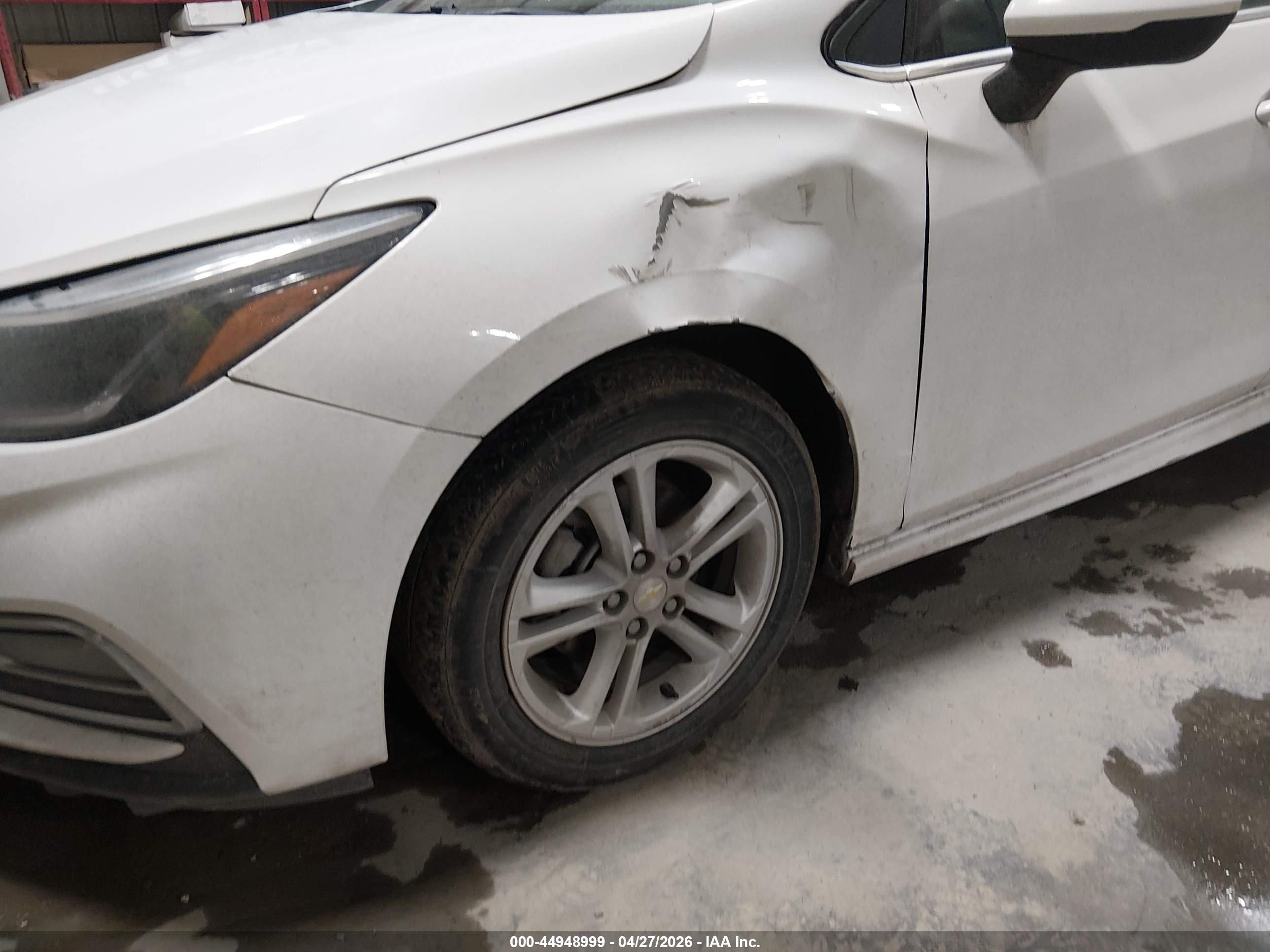 CHEVROLET CRUZE image 6