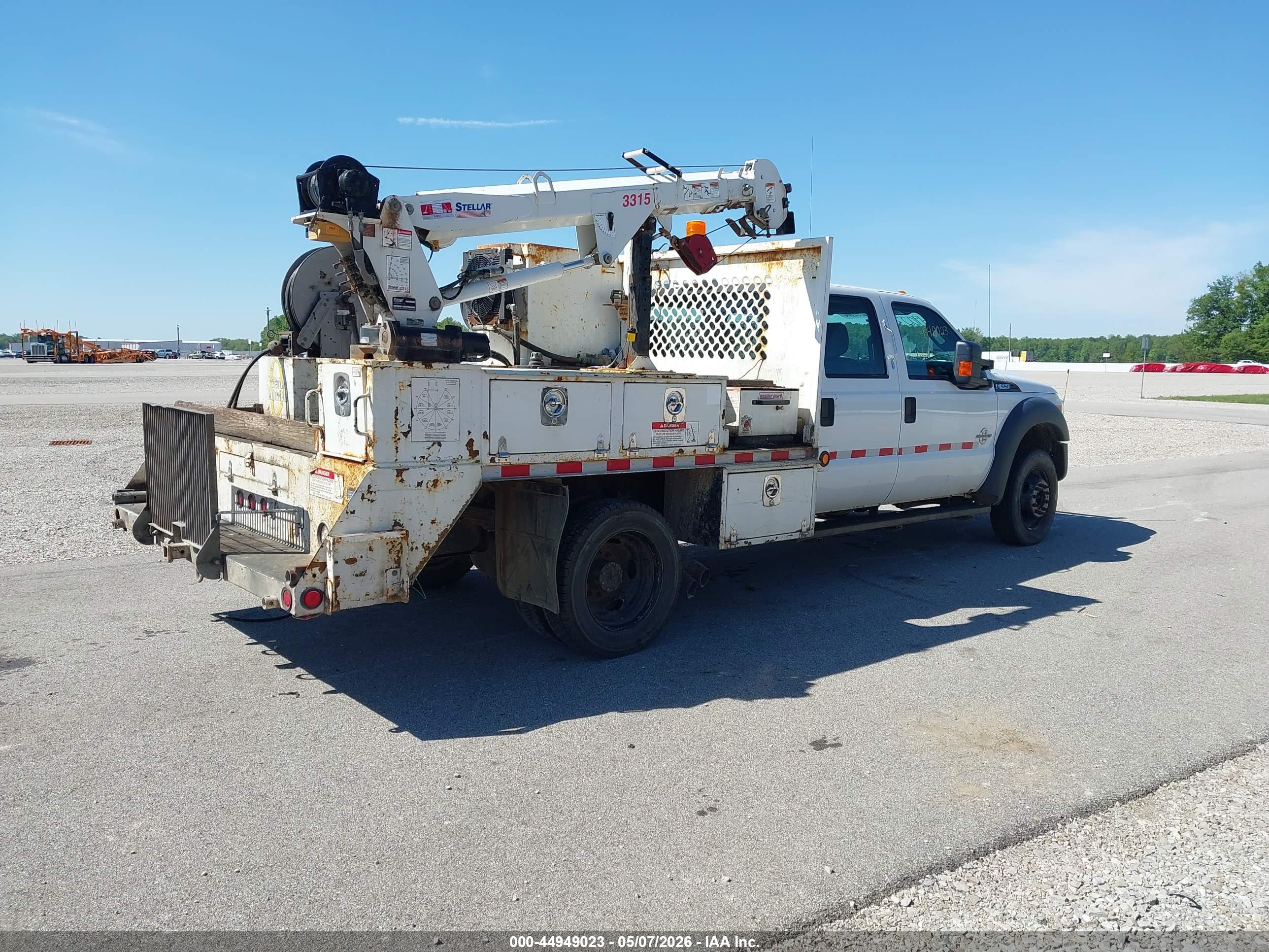 FORD F-550 image 4