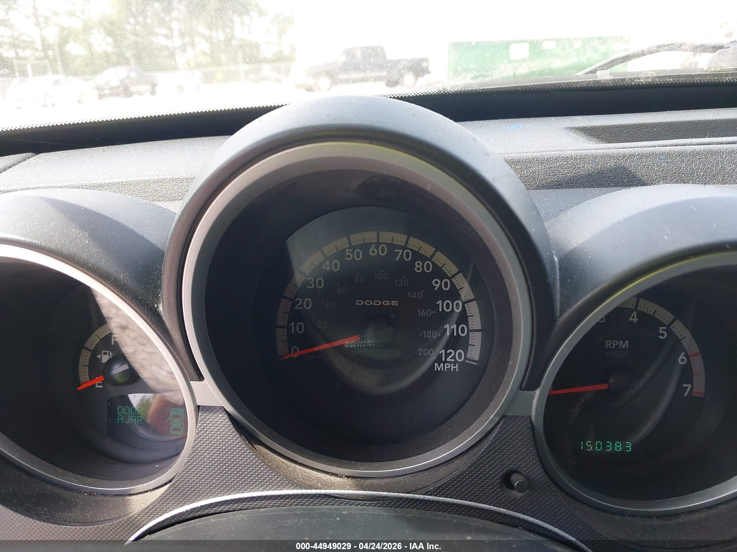 DODGE NITRO image 7