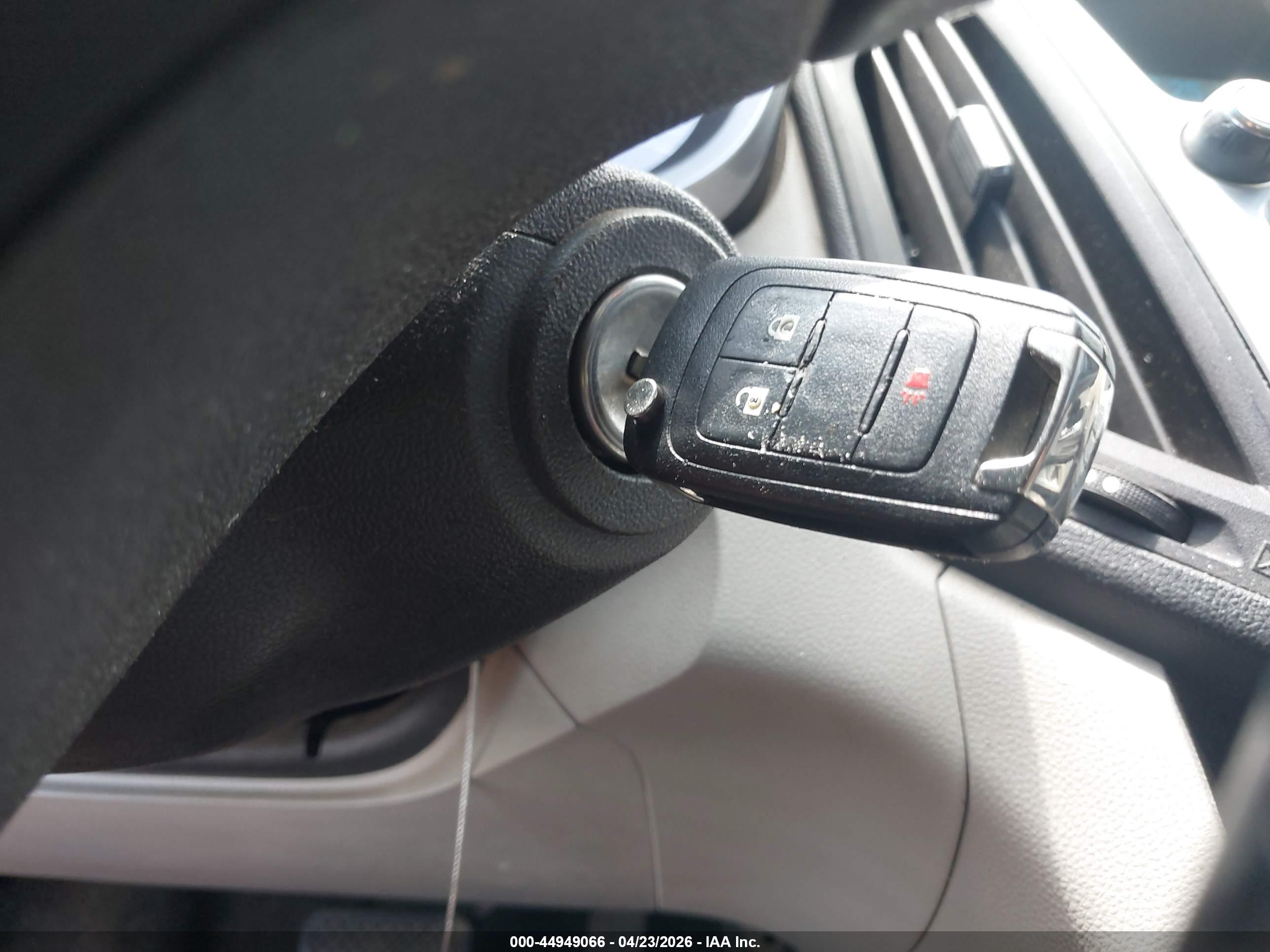 CHEVROLET EQUINOX image 11