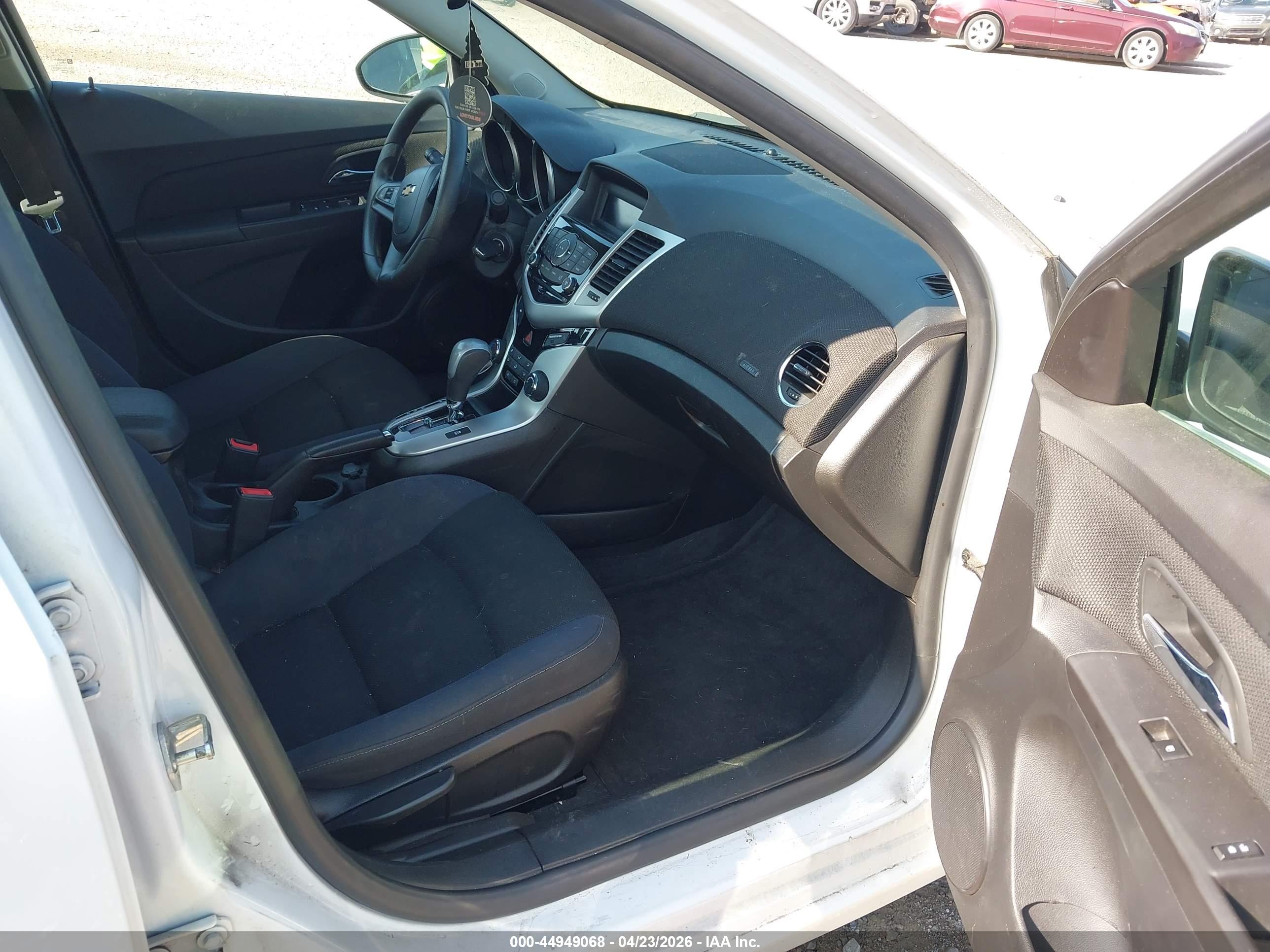 CHEVROLET CRUZE image 5