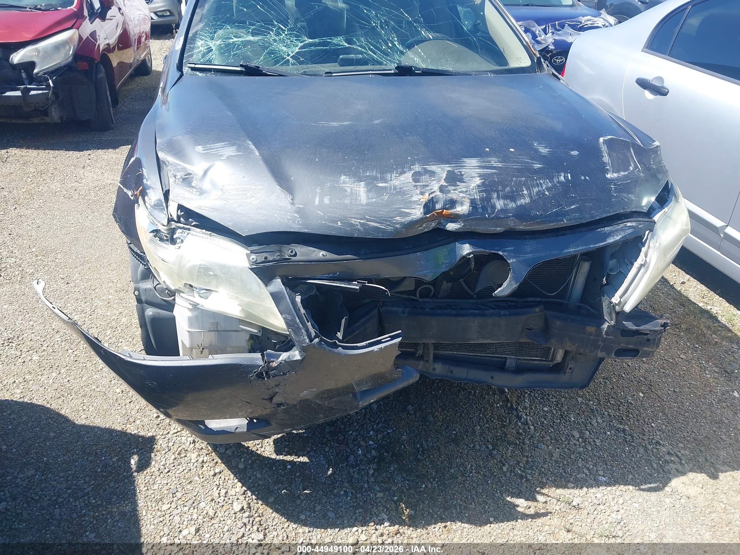TOYOTA CAMRY image 6