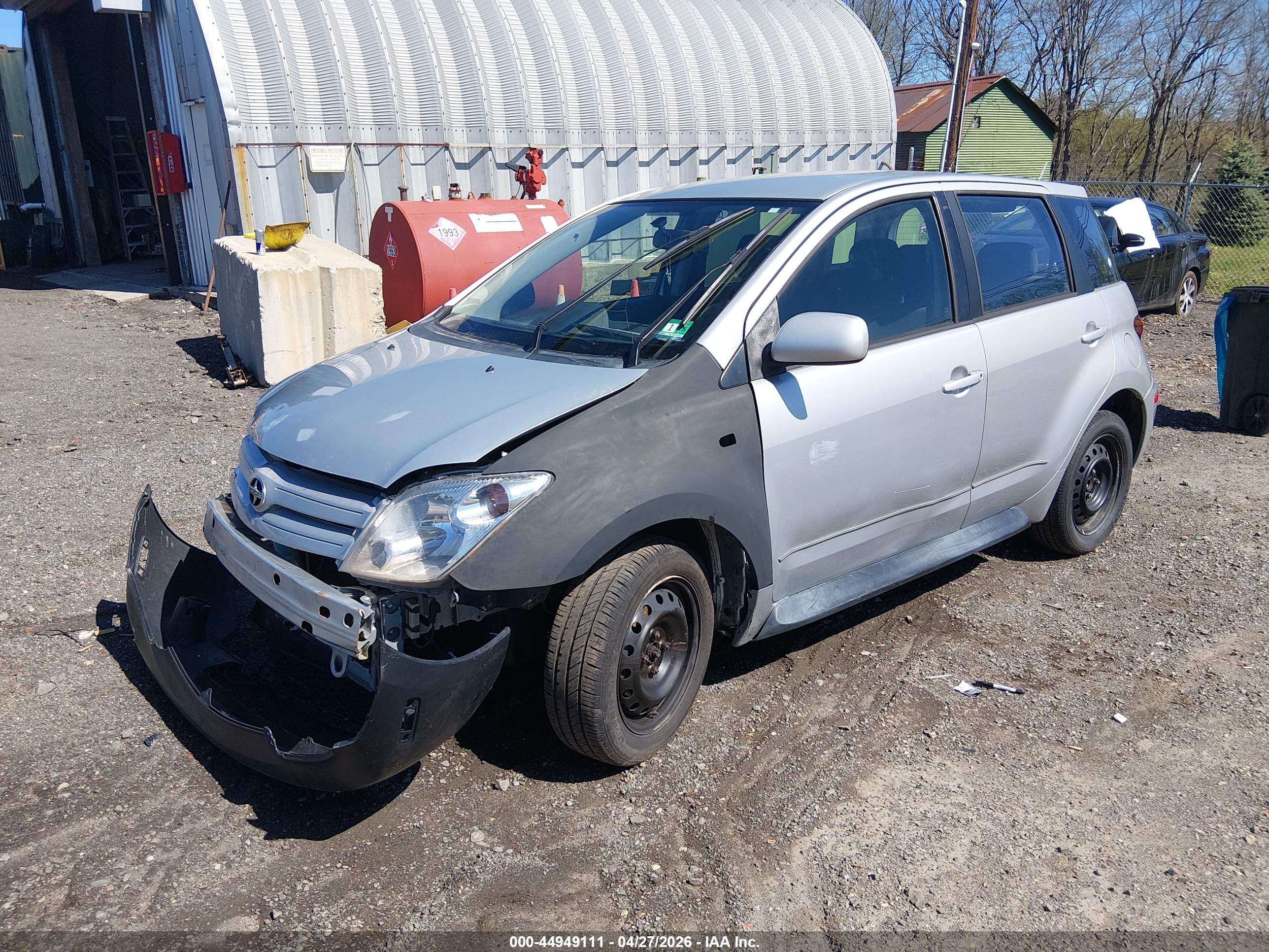 SCION XA image 2