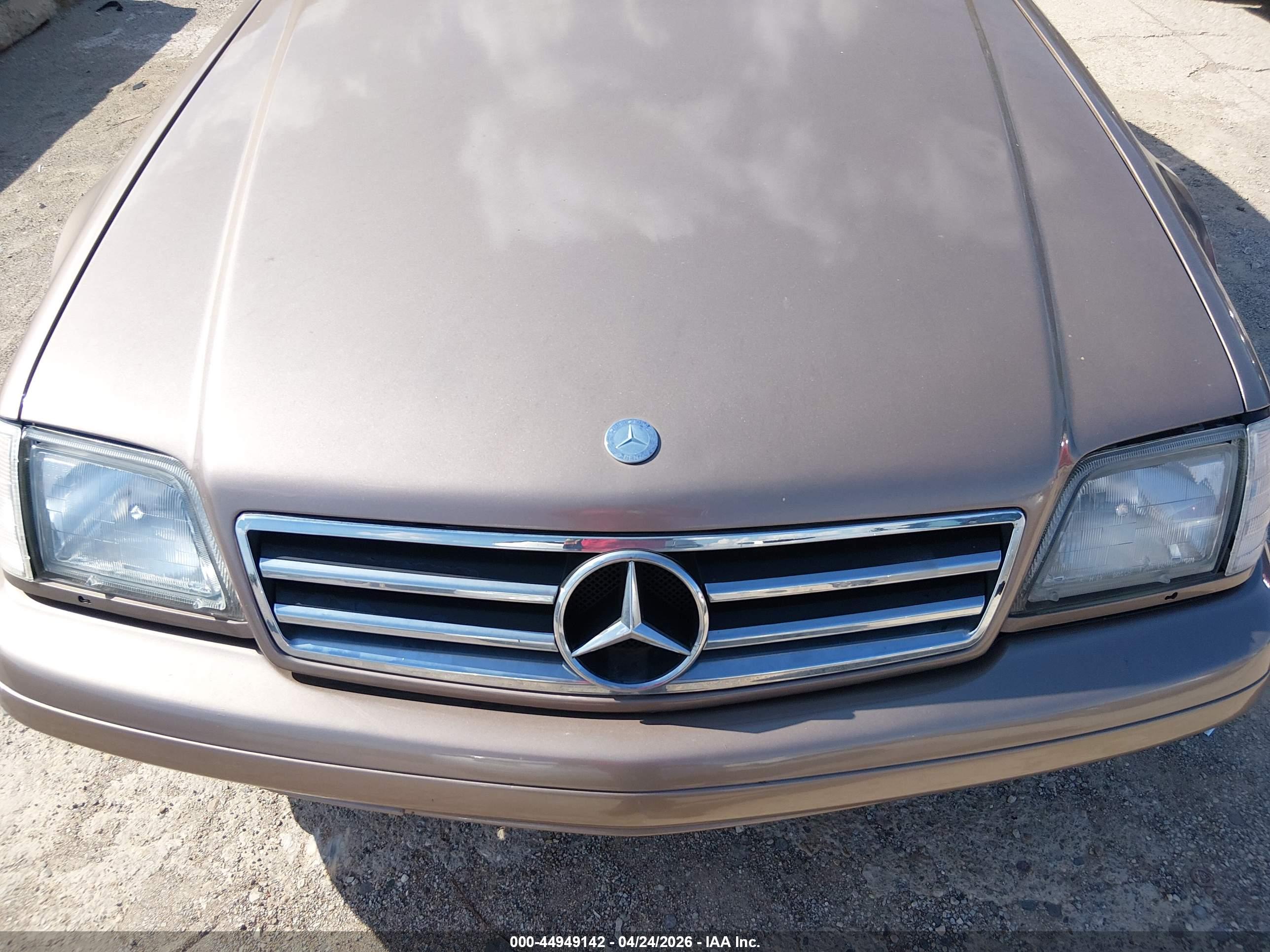 MERCEDES-BENZ SL image 10