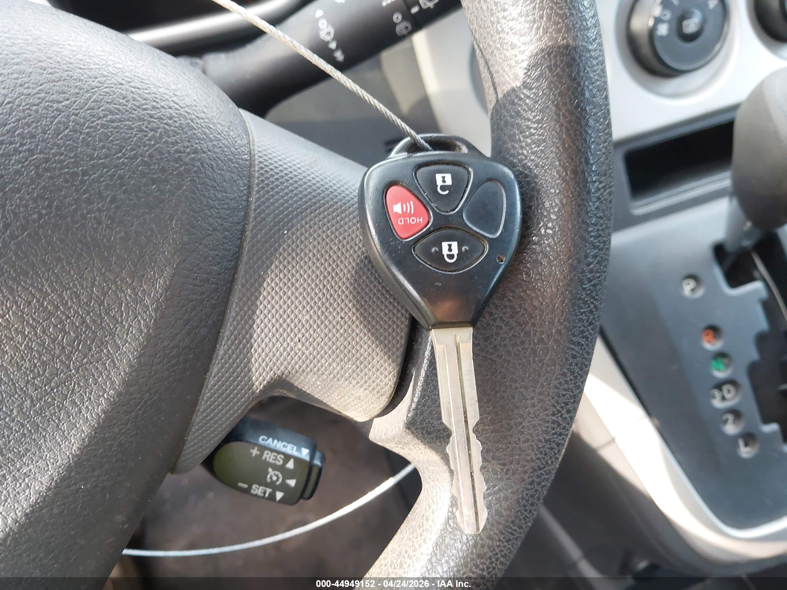 PONTIAC VIBE image 11