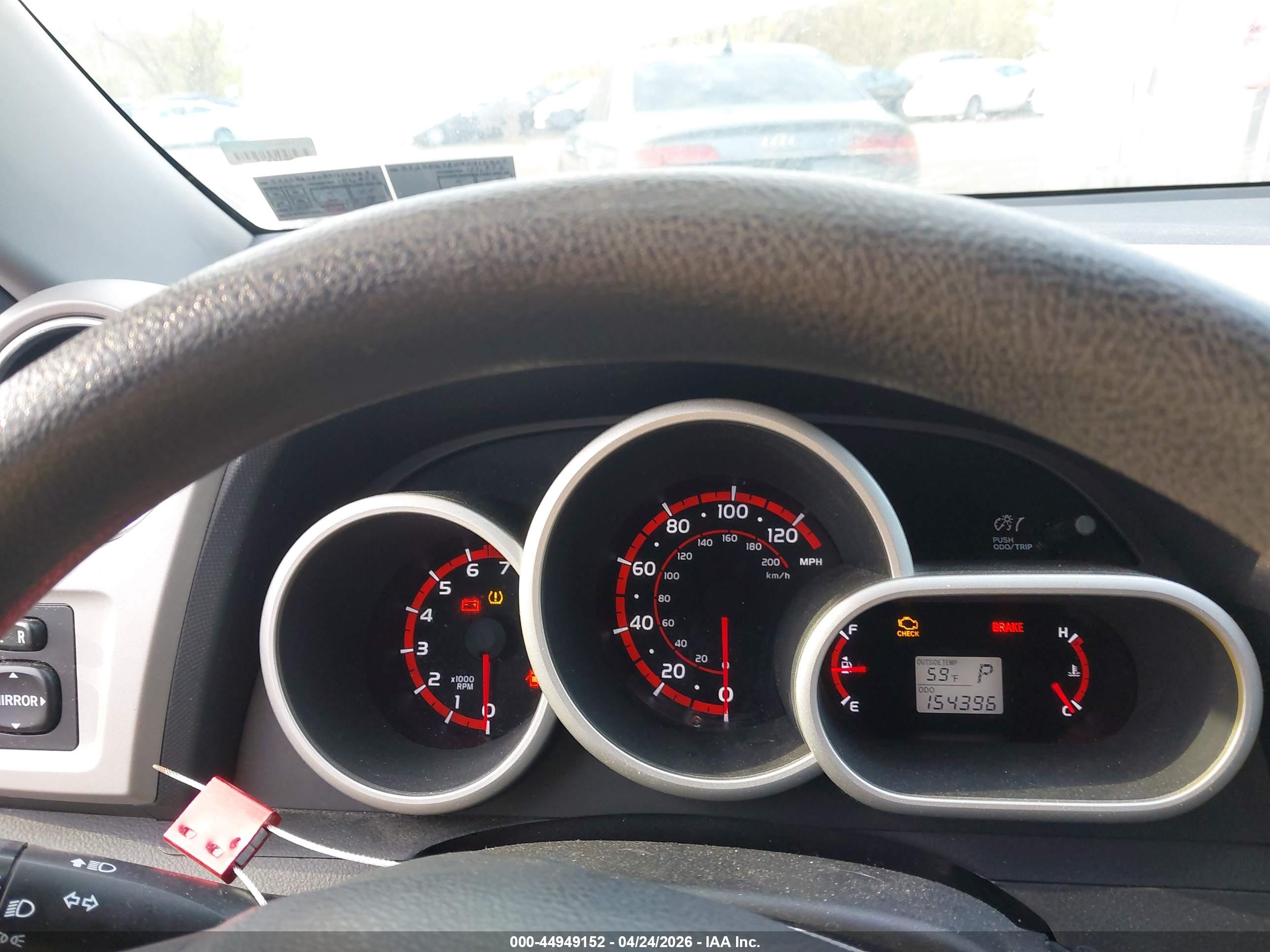 PONTIAC VIBE image 7