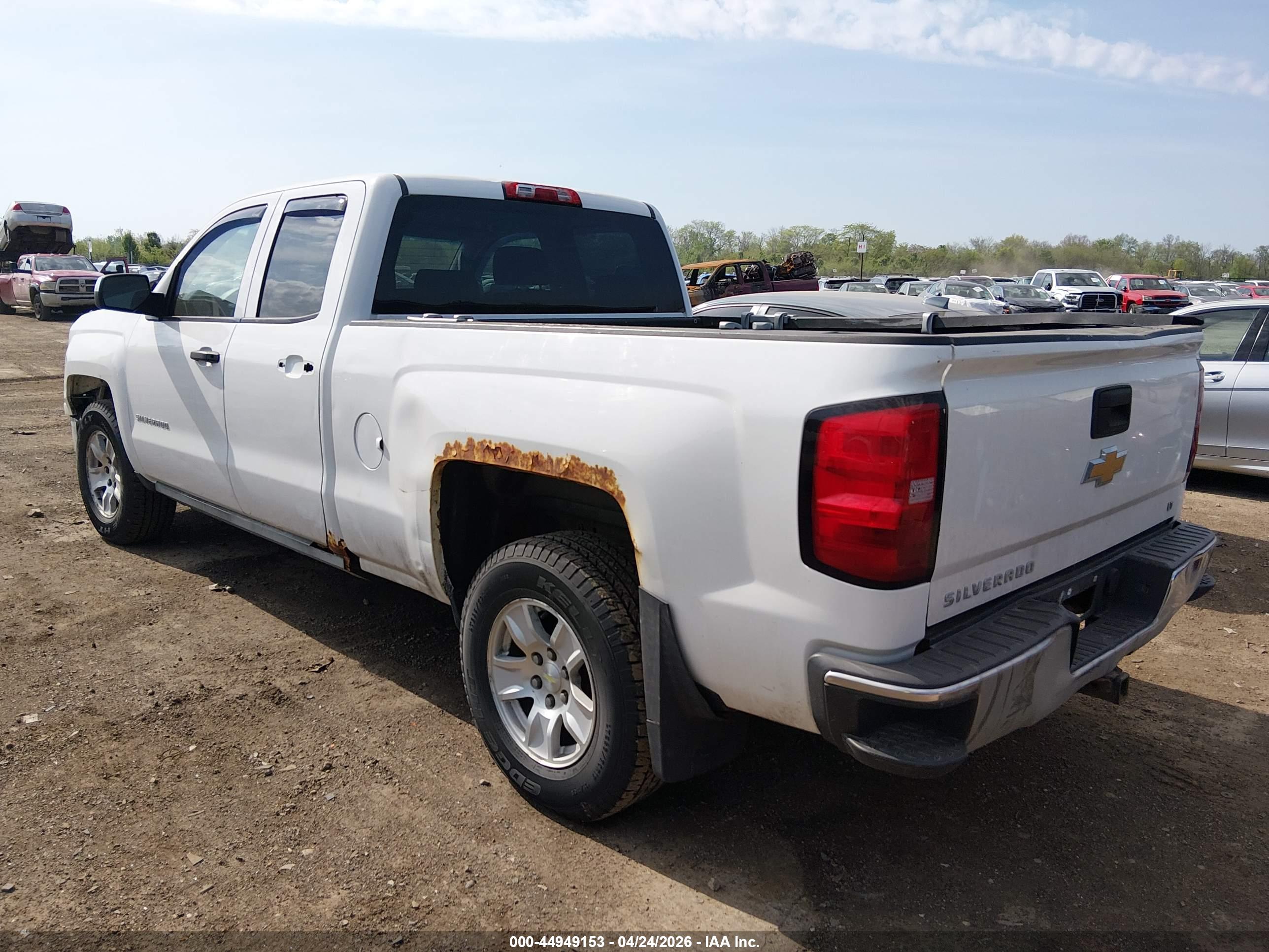 CHEVROLET SILVERADO image 3