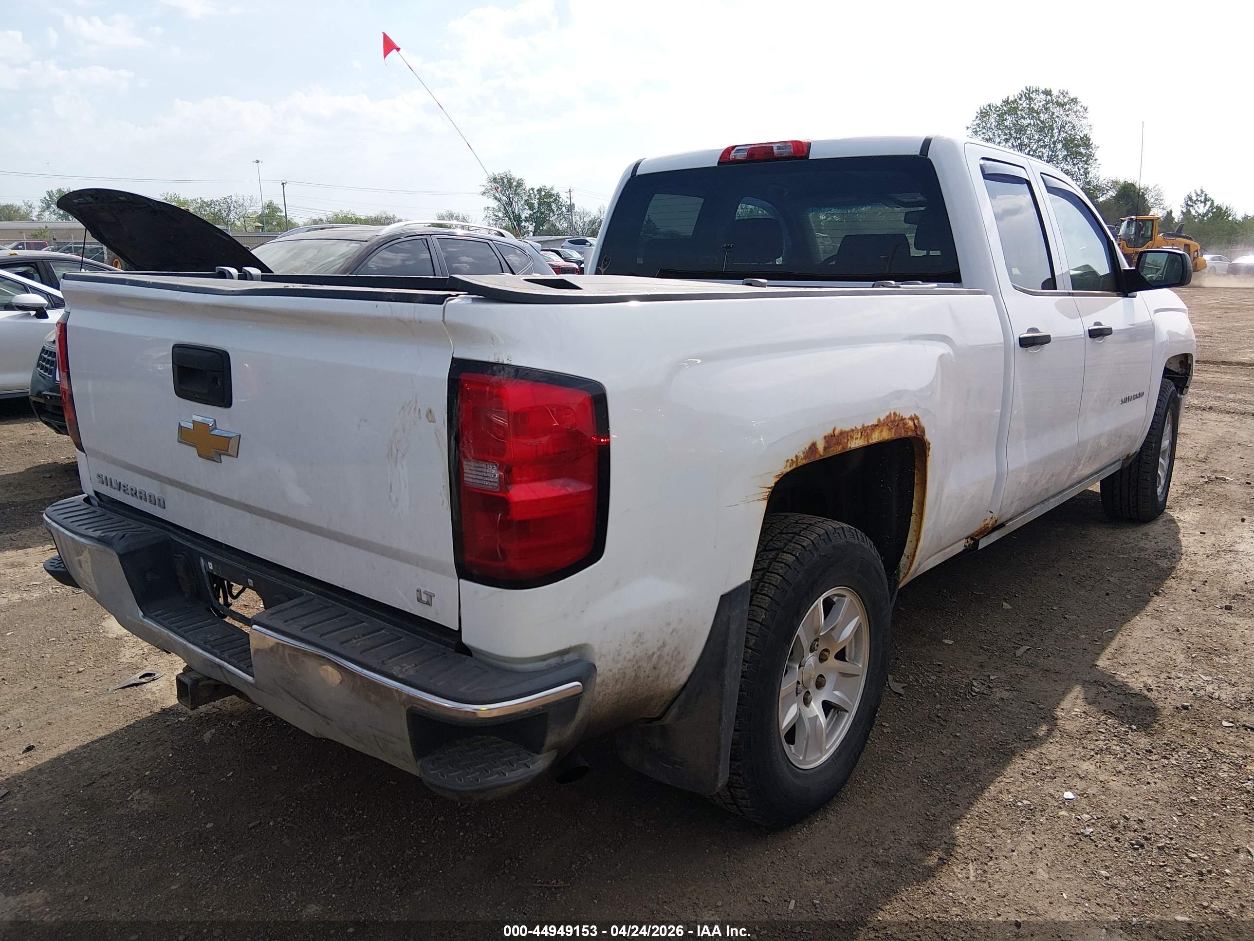 CHEVROLET SILVERADO image 4