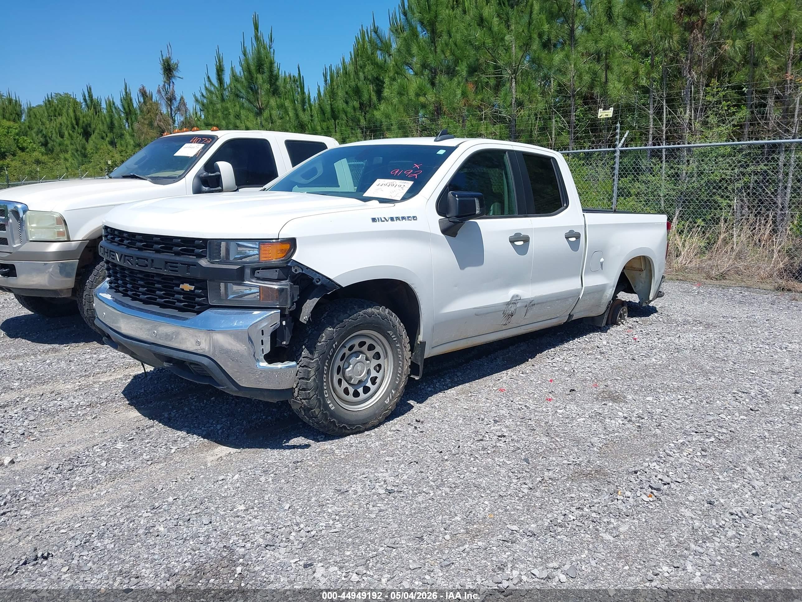 CHEVROLET SILVERADO image 2