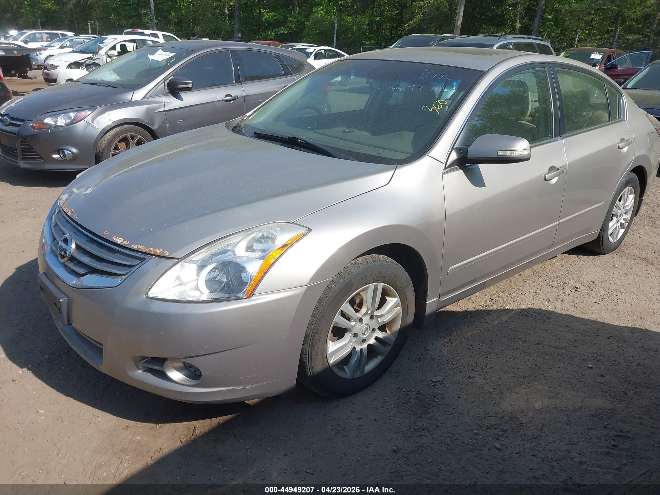 NISSAN ALTIMA image 2