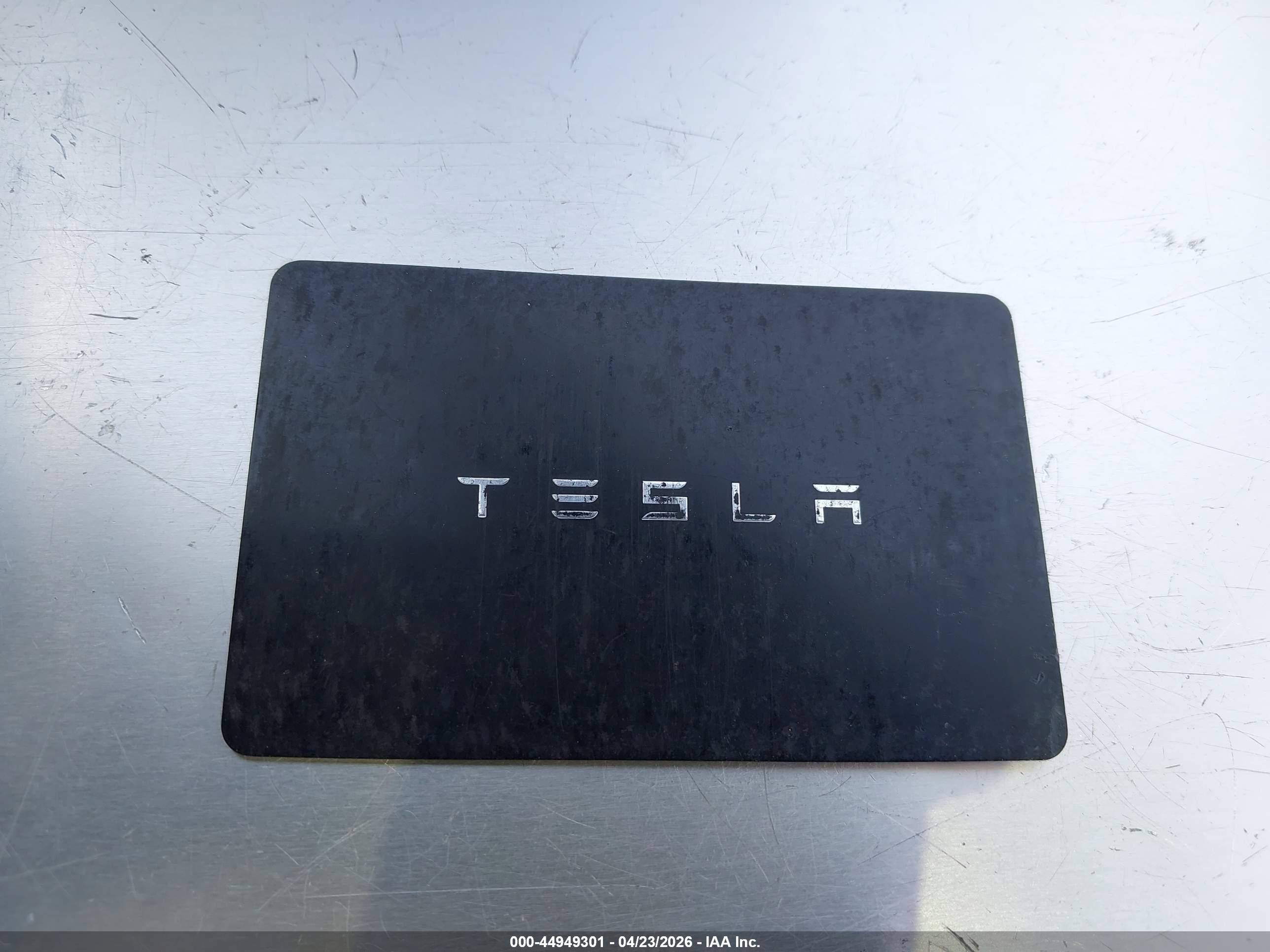 TESLA MODEL image 11