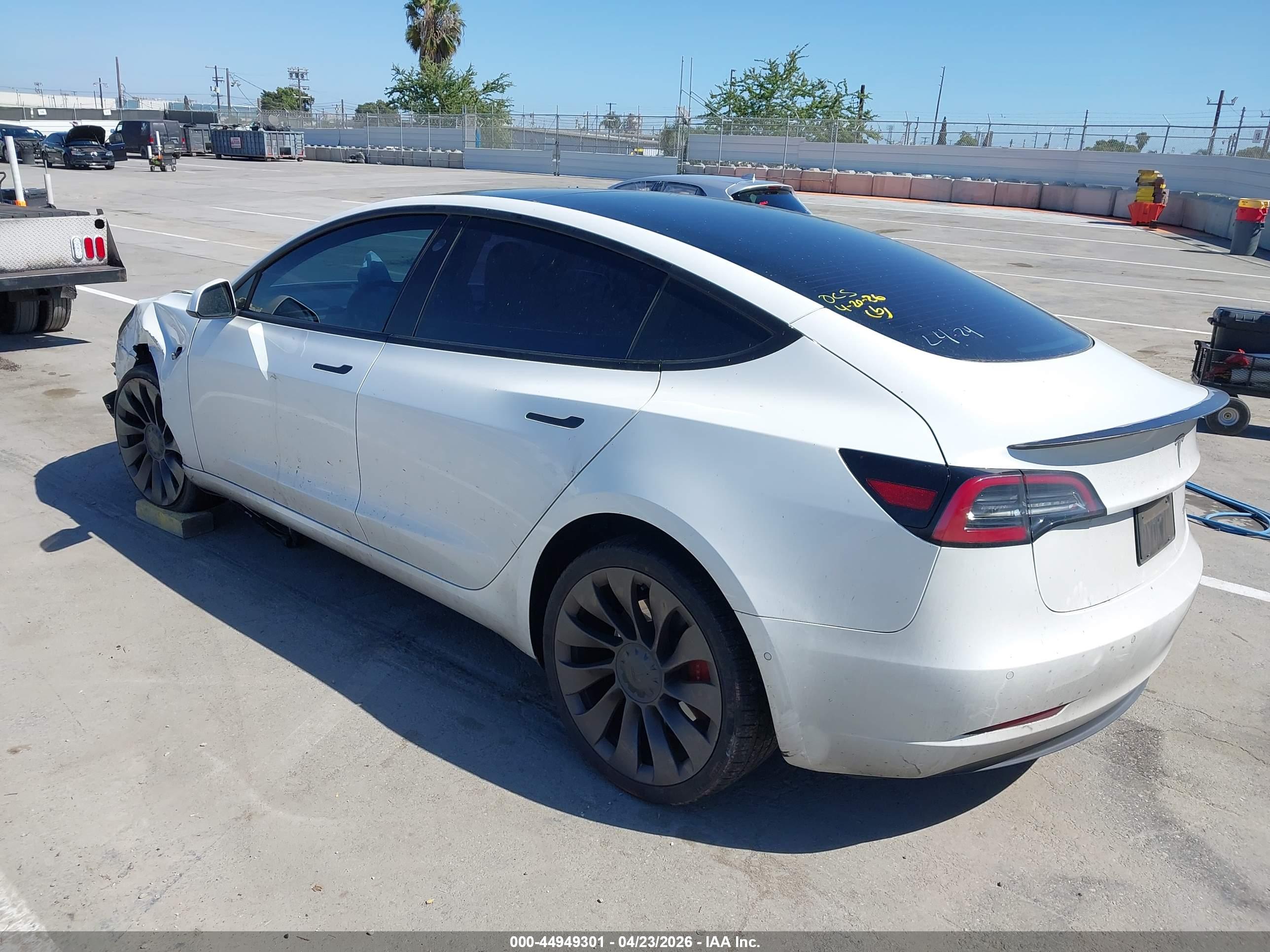 TESLA MODEL image 3