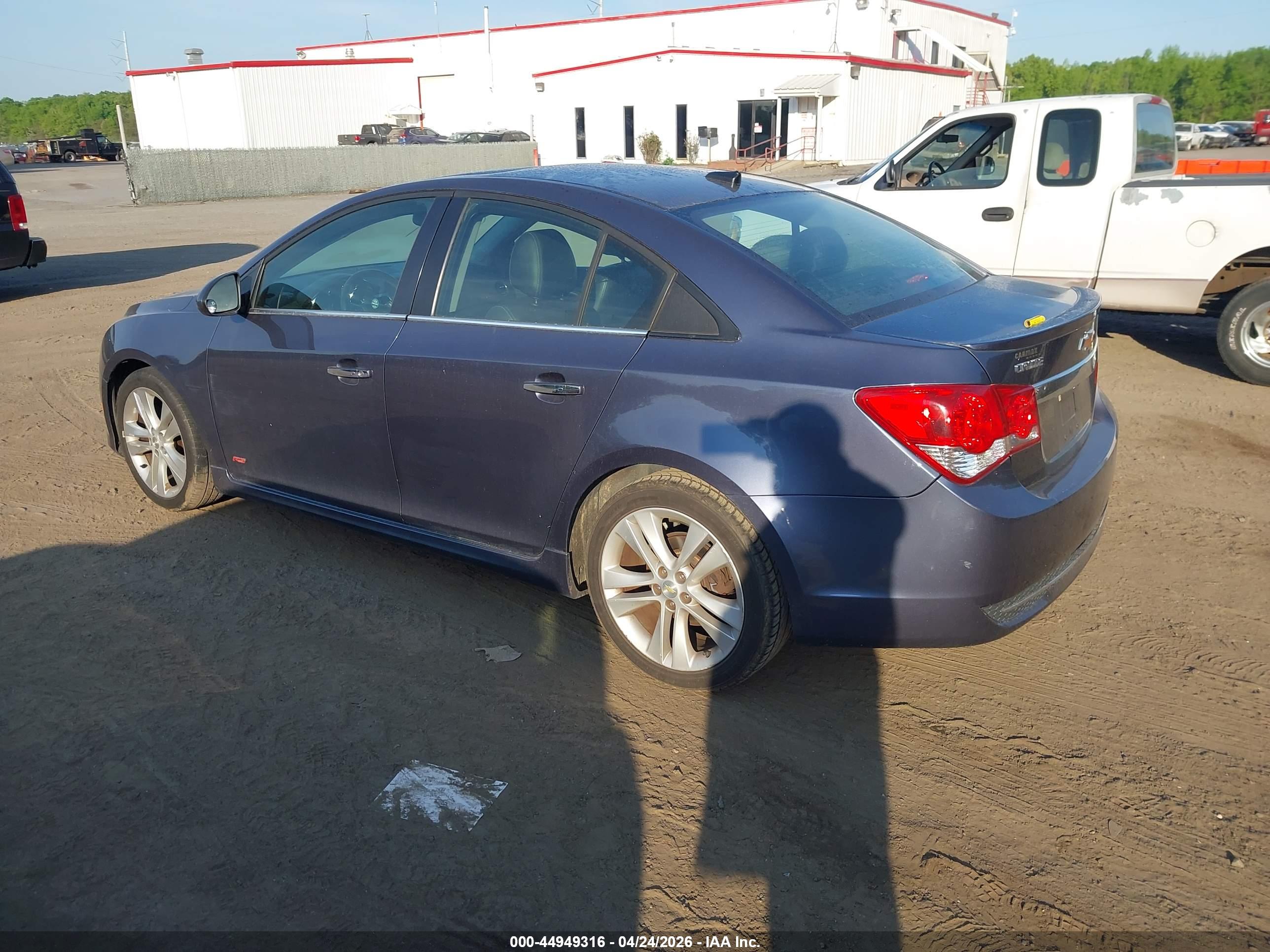 CHEVROLET CRUZE image 3