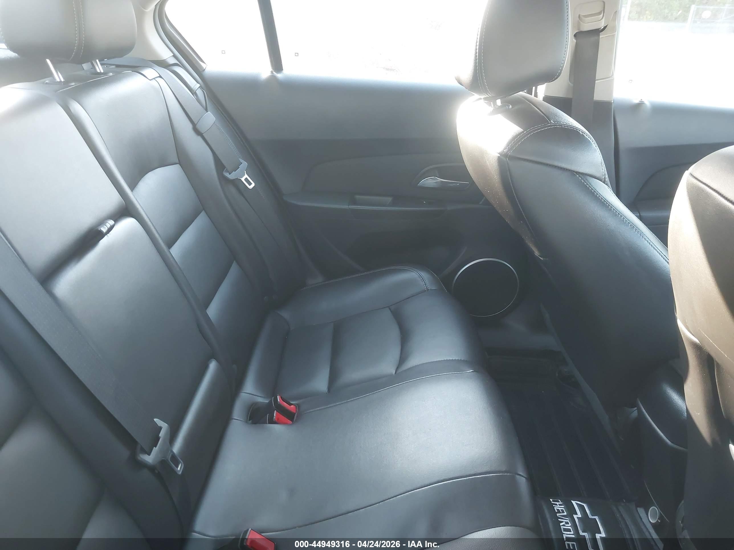 CHEVROLET CRUZE image 8