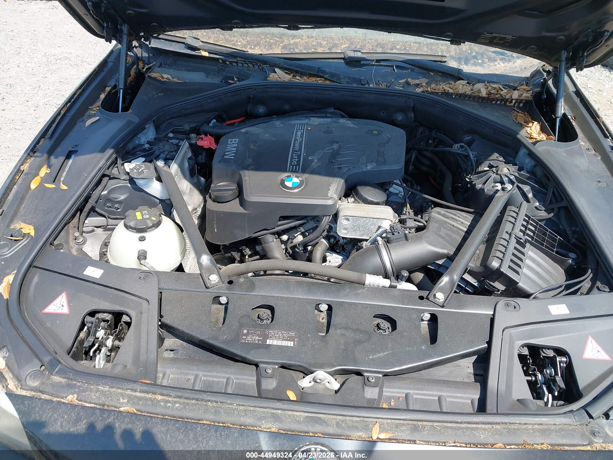 BMW 528I image 10