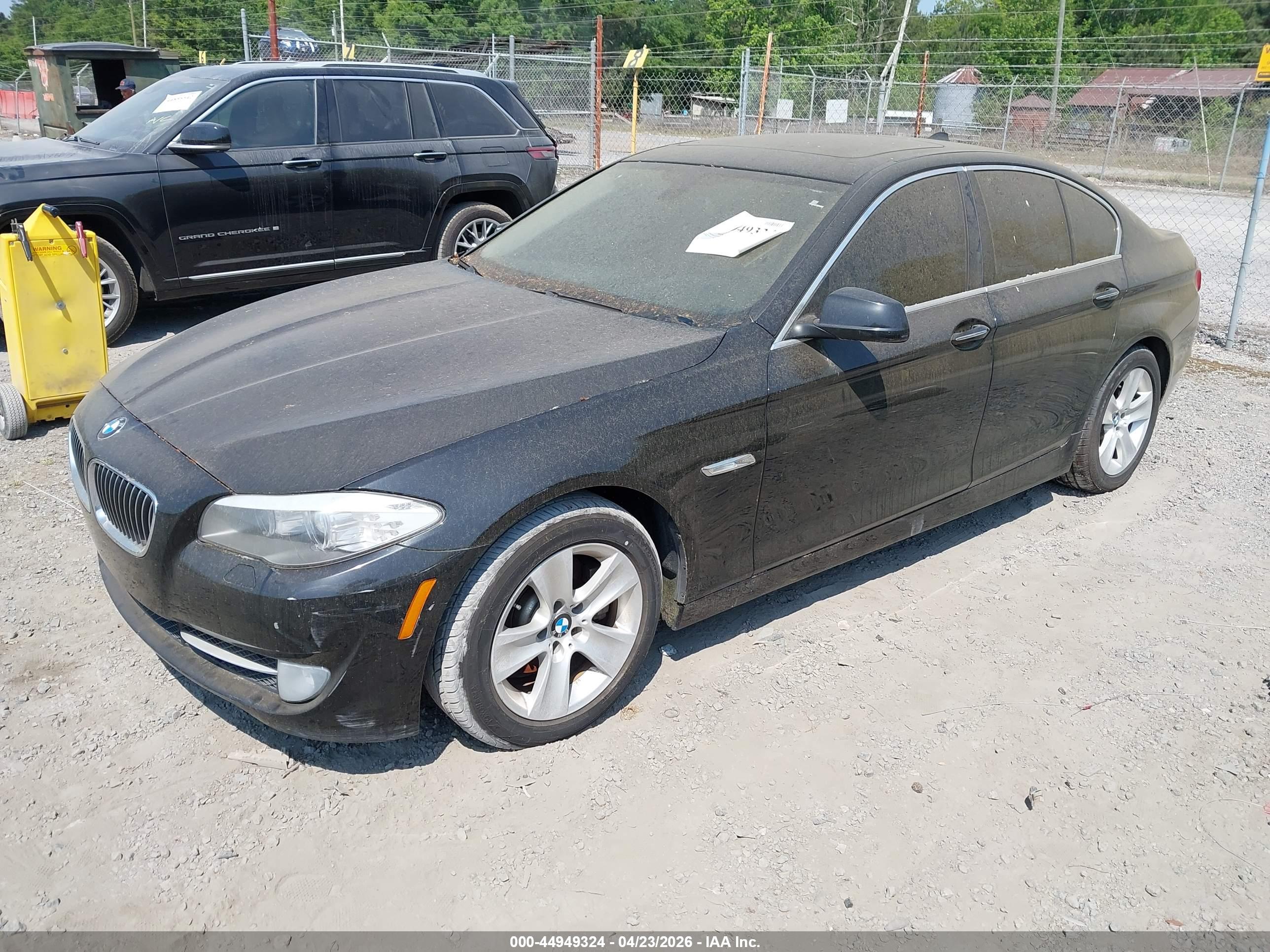 BMW 528I image 2