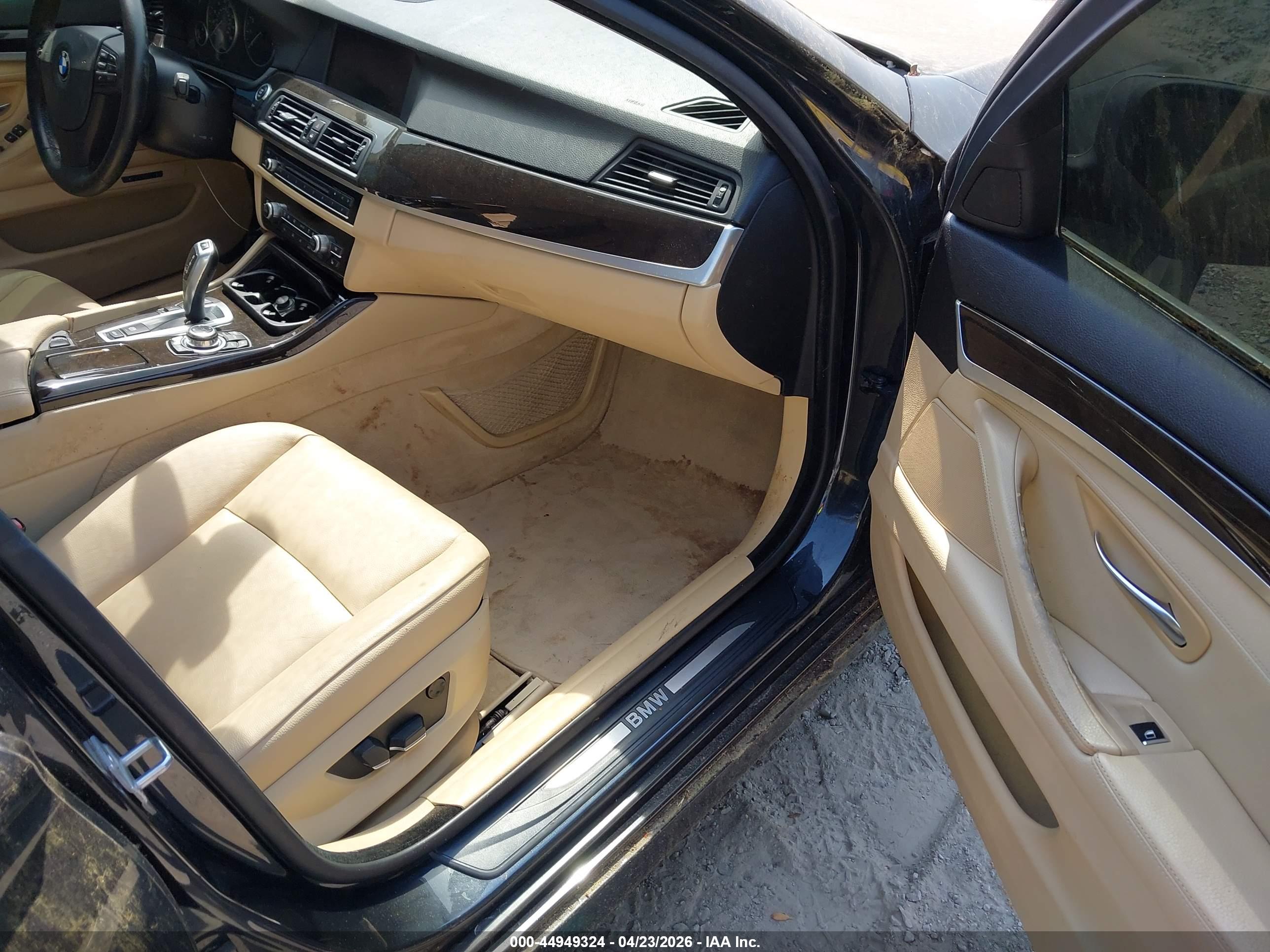 BMW 528I image 5