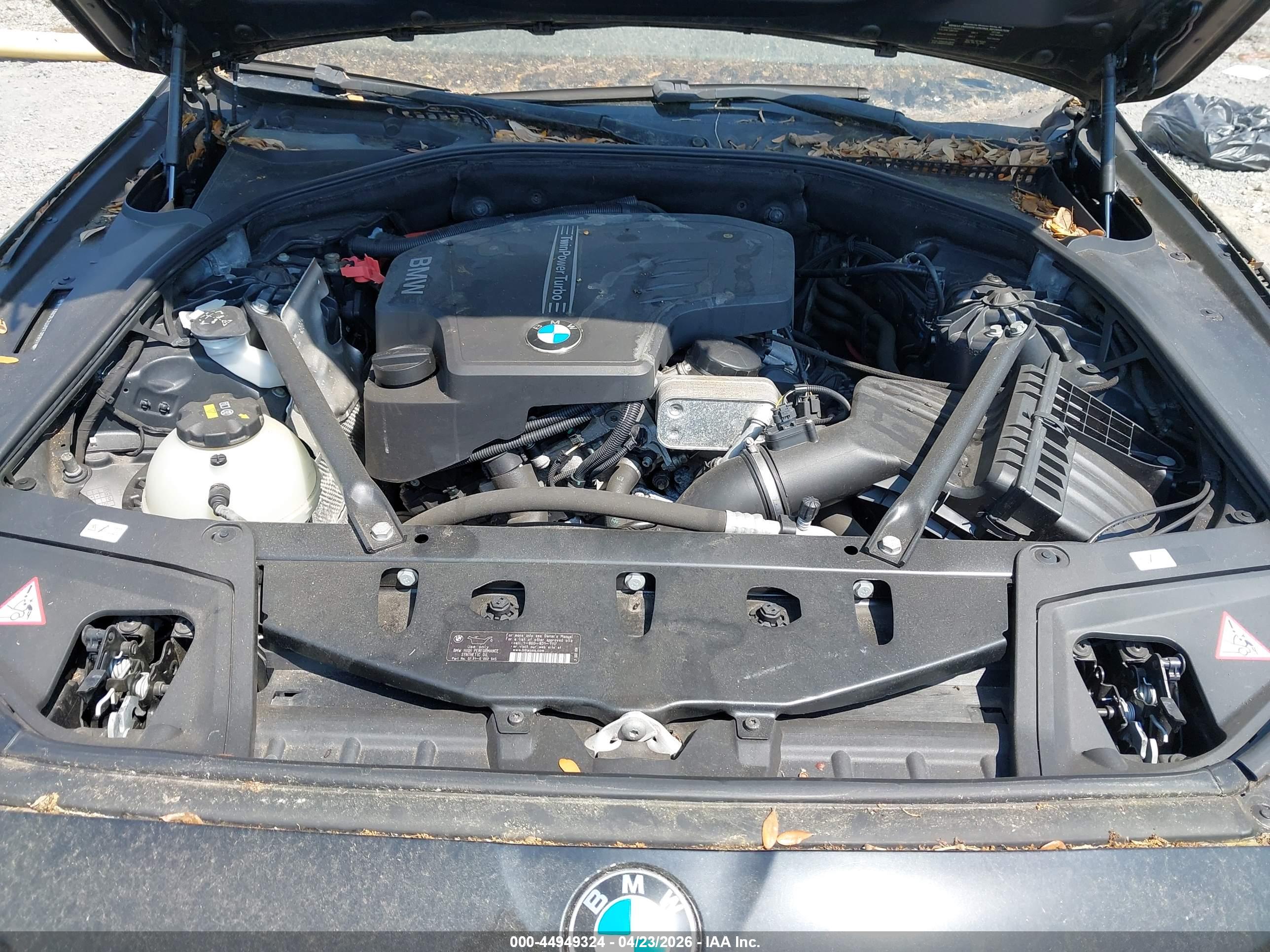 BMW 528I image 6