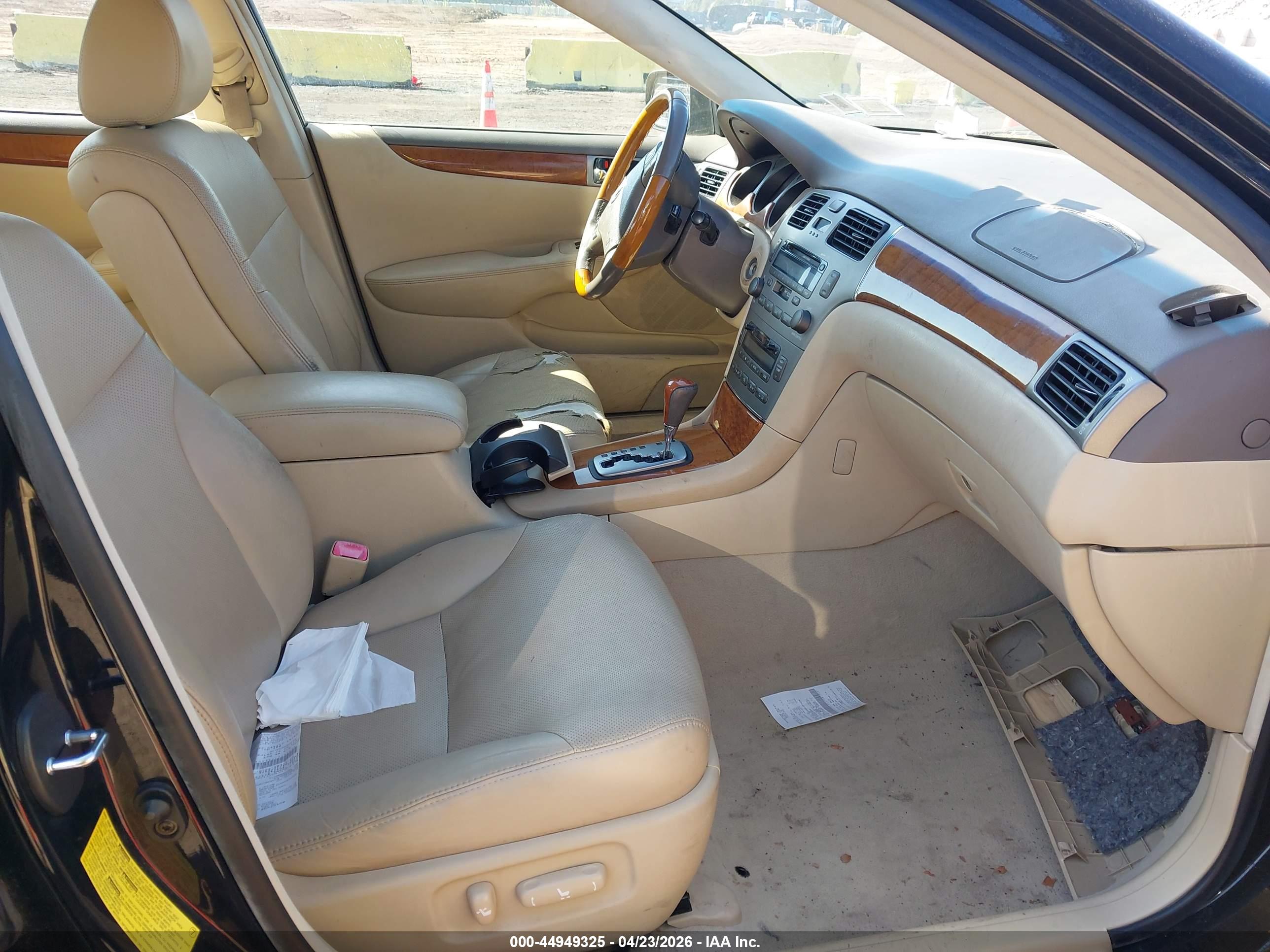 LEXUS ES image 5