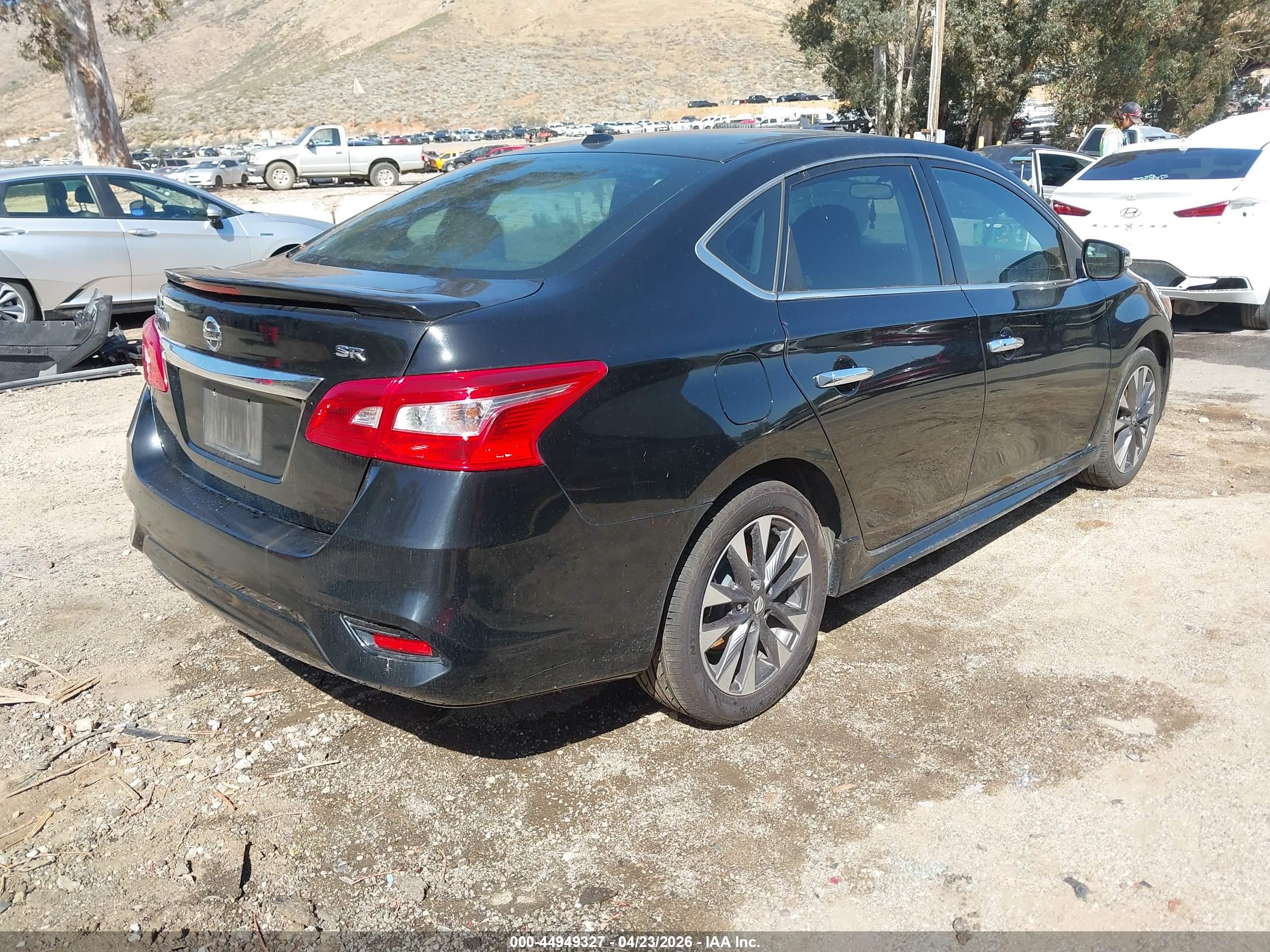 NISSAN SENTRA image 4