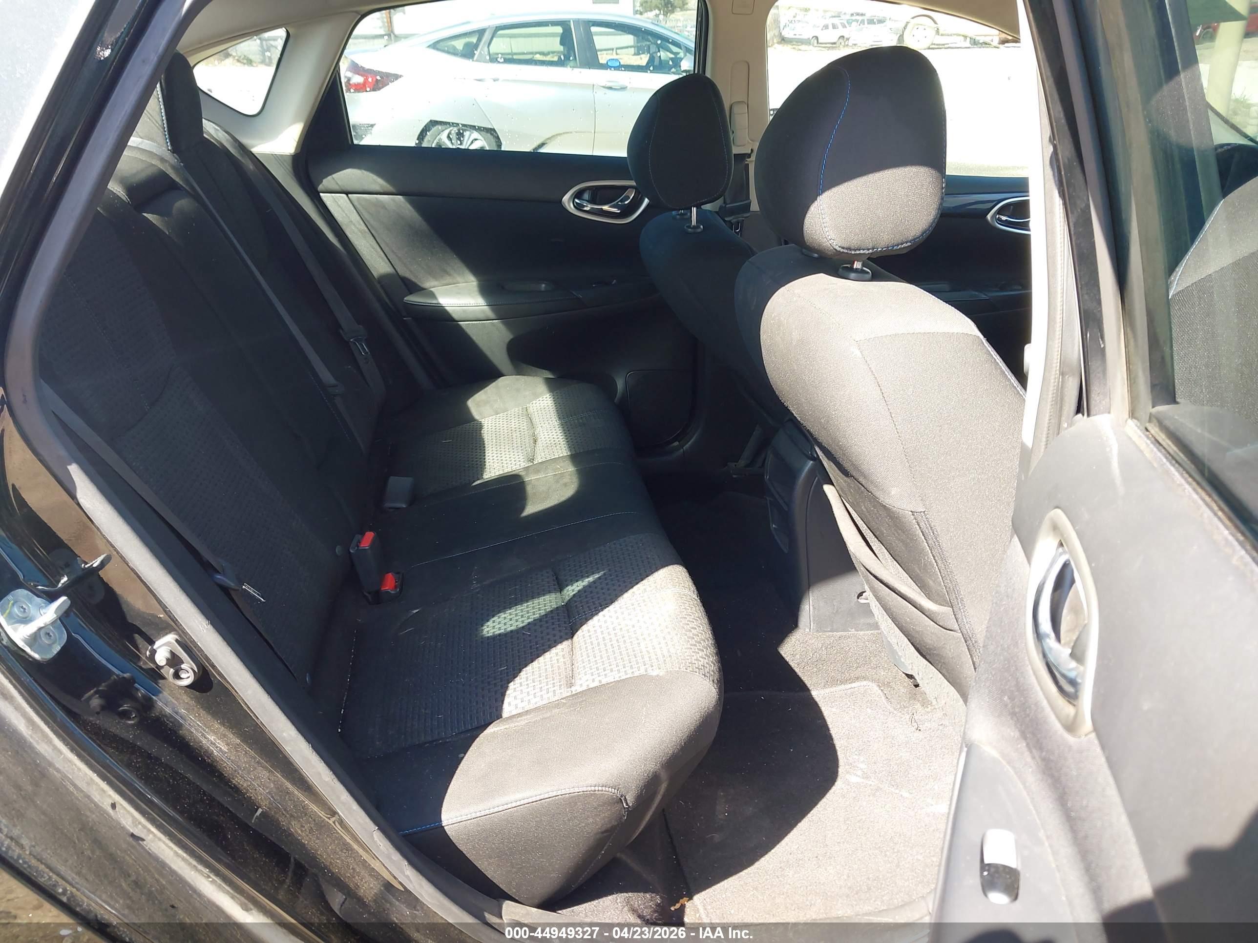 NISSAN SENTRA image 8