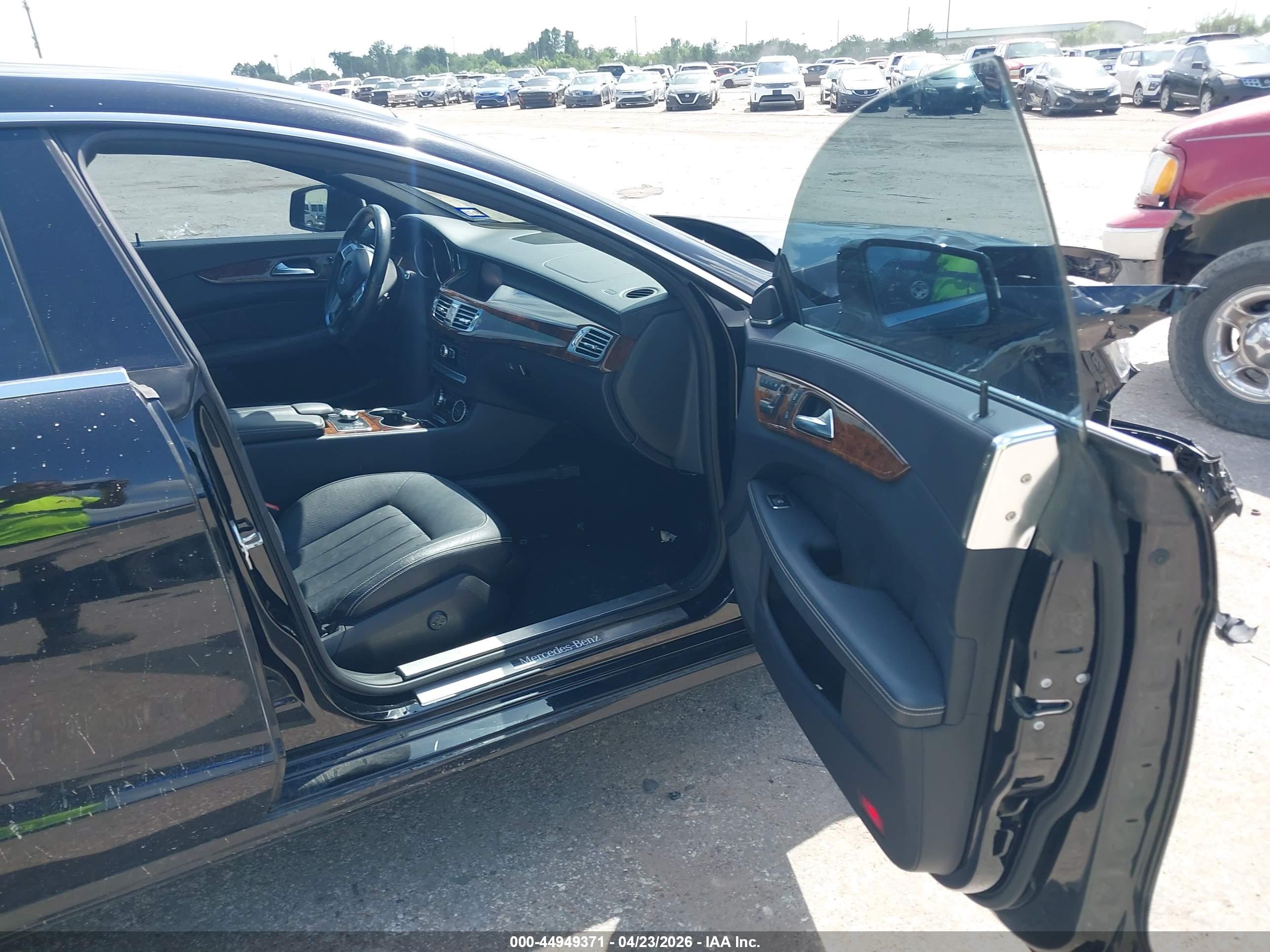 MERCEDES-BENZ CLS image 5