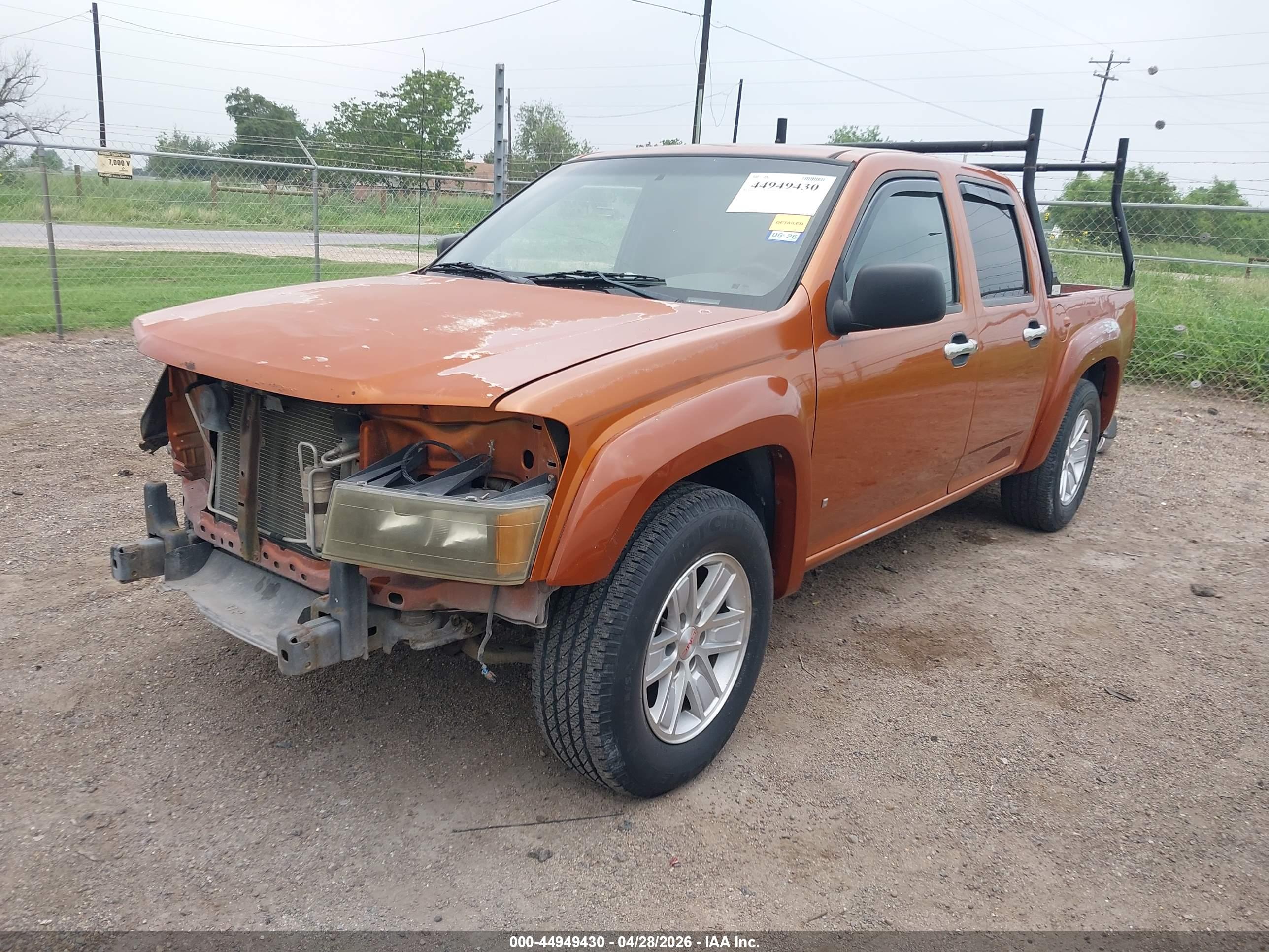 GMC CANYON image 2