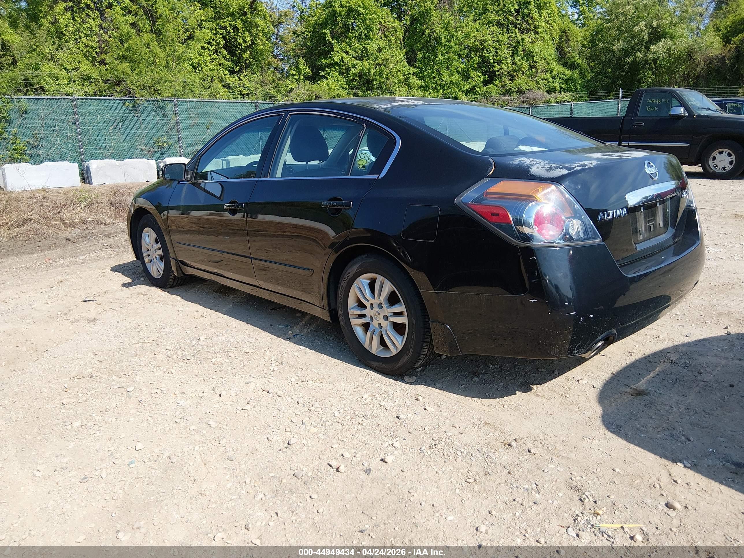 NISSAN ALTIMA image 3