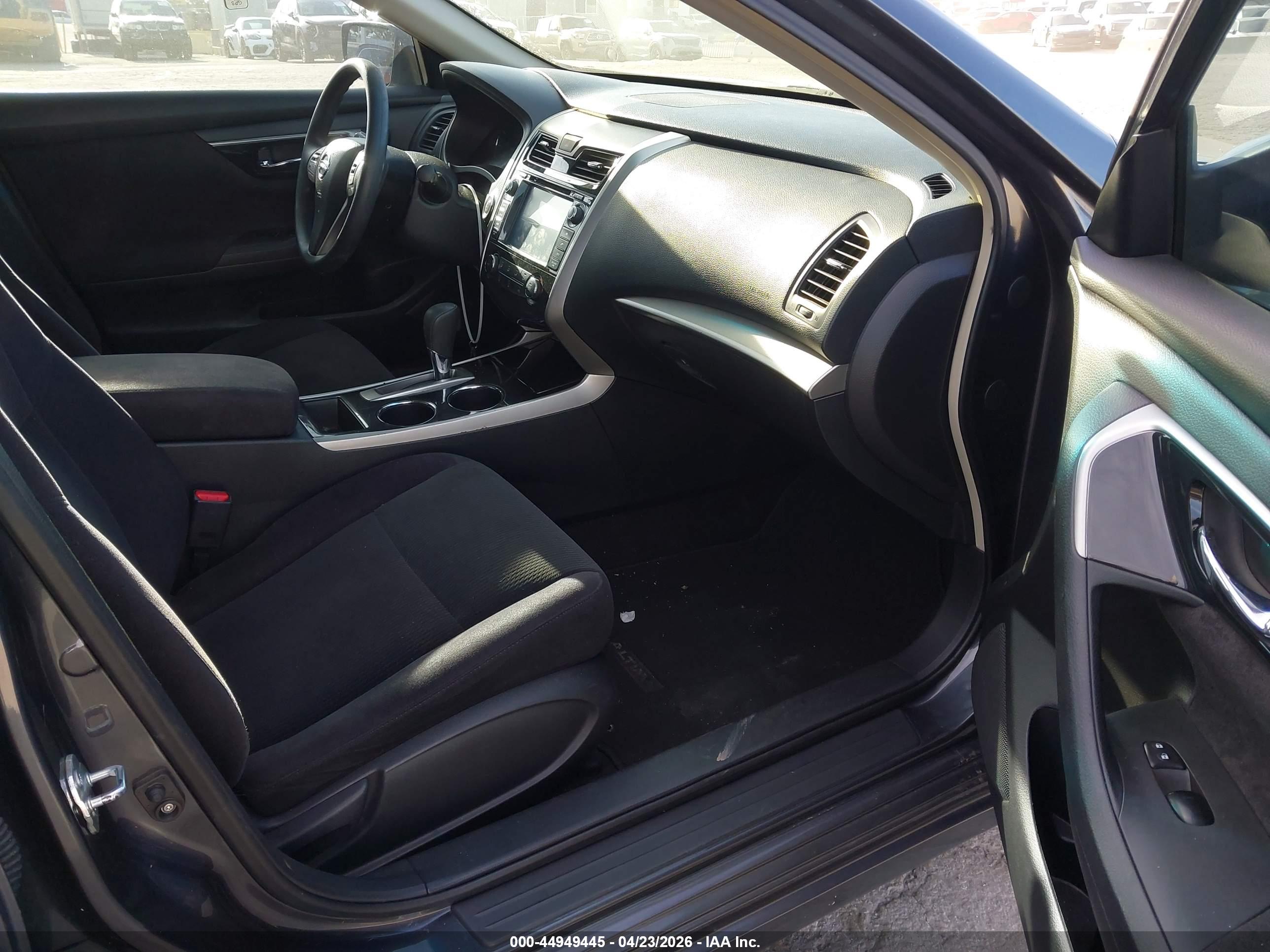 NISSAN ALTIMA image 5