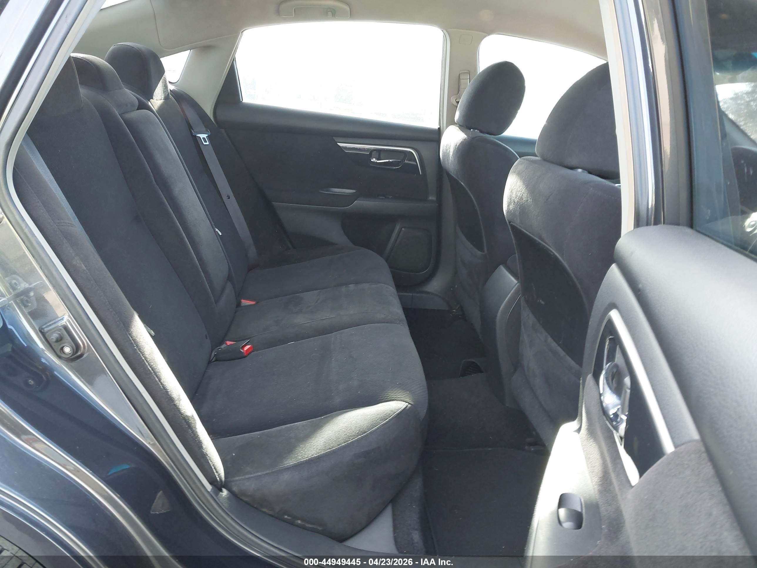 NISSAN ALTIMA image 8